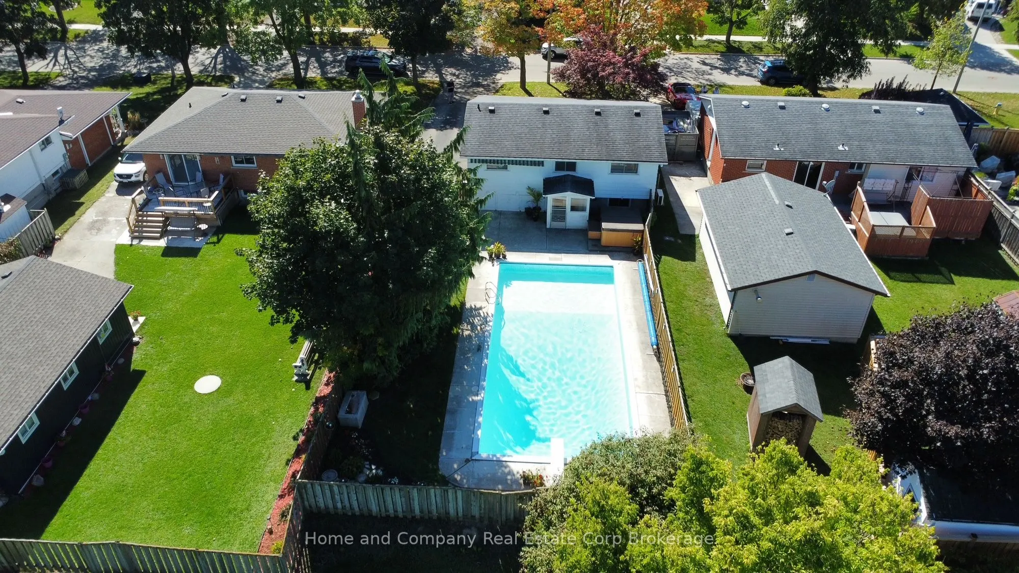 292 Redford Crescent
