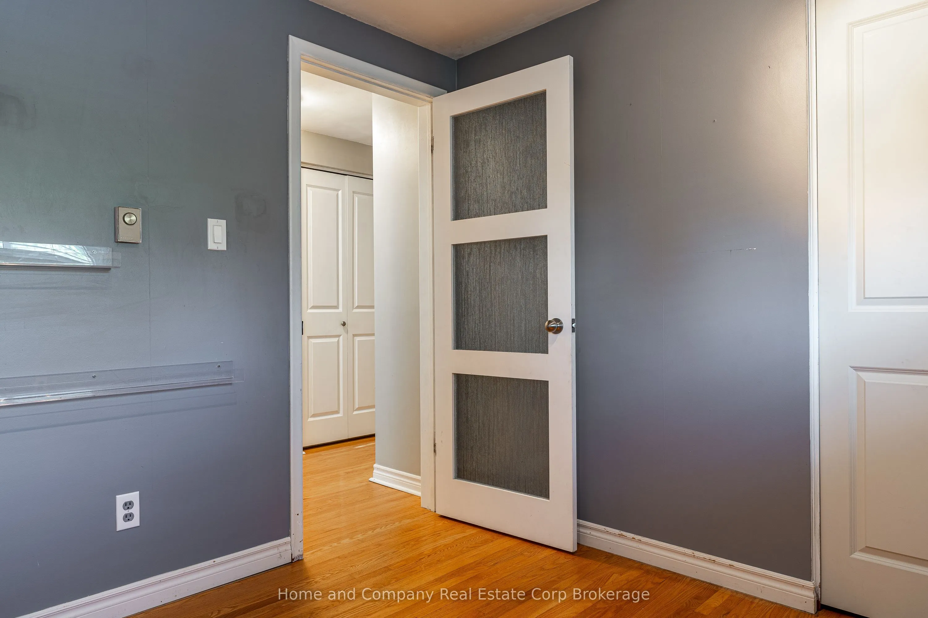 292 Redford Crescent