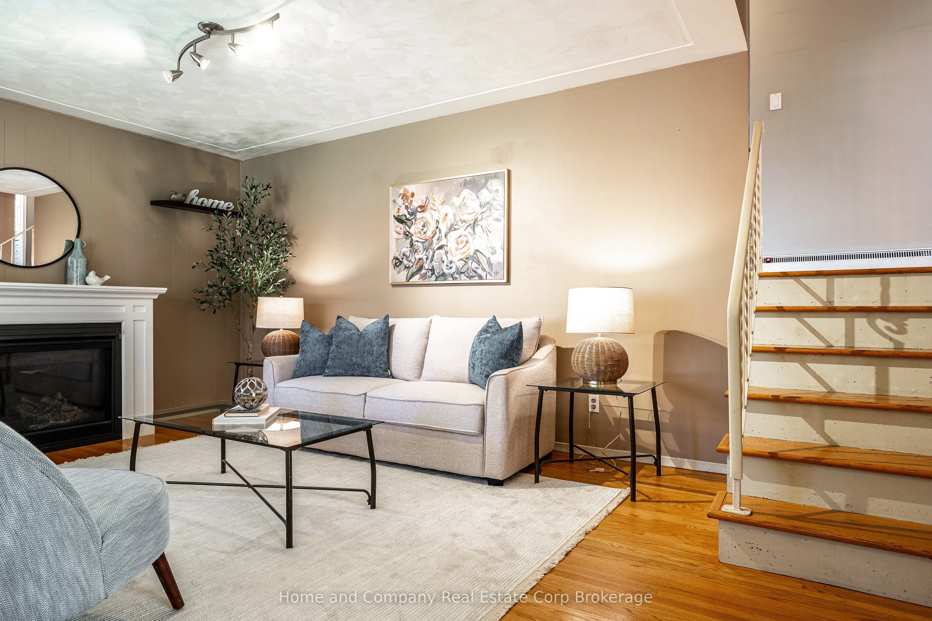 292 Redford Crescent