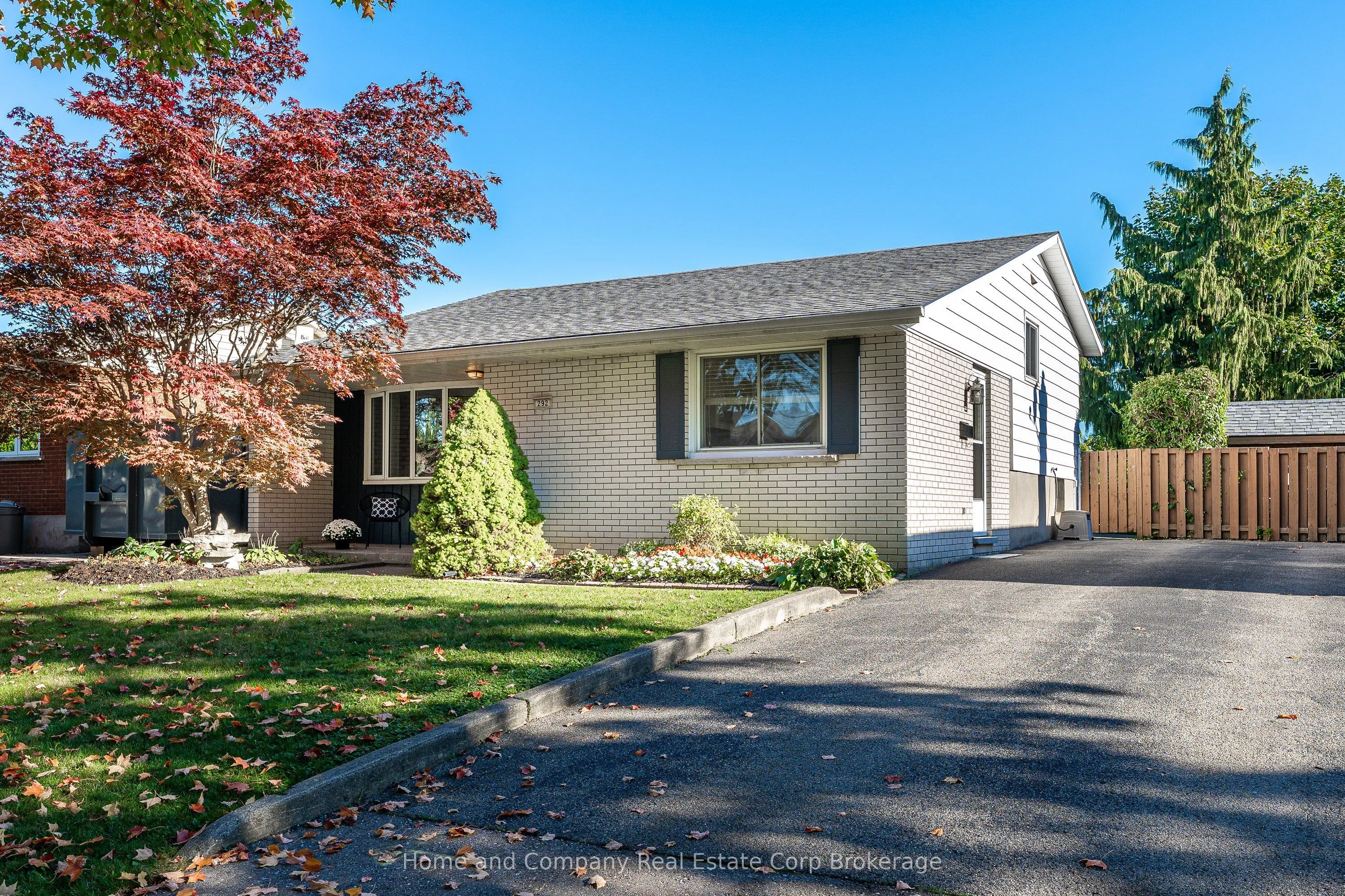 292 Redford Crescent
