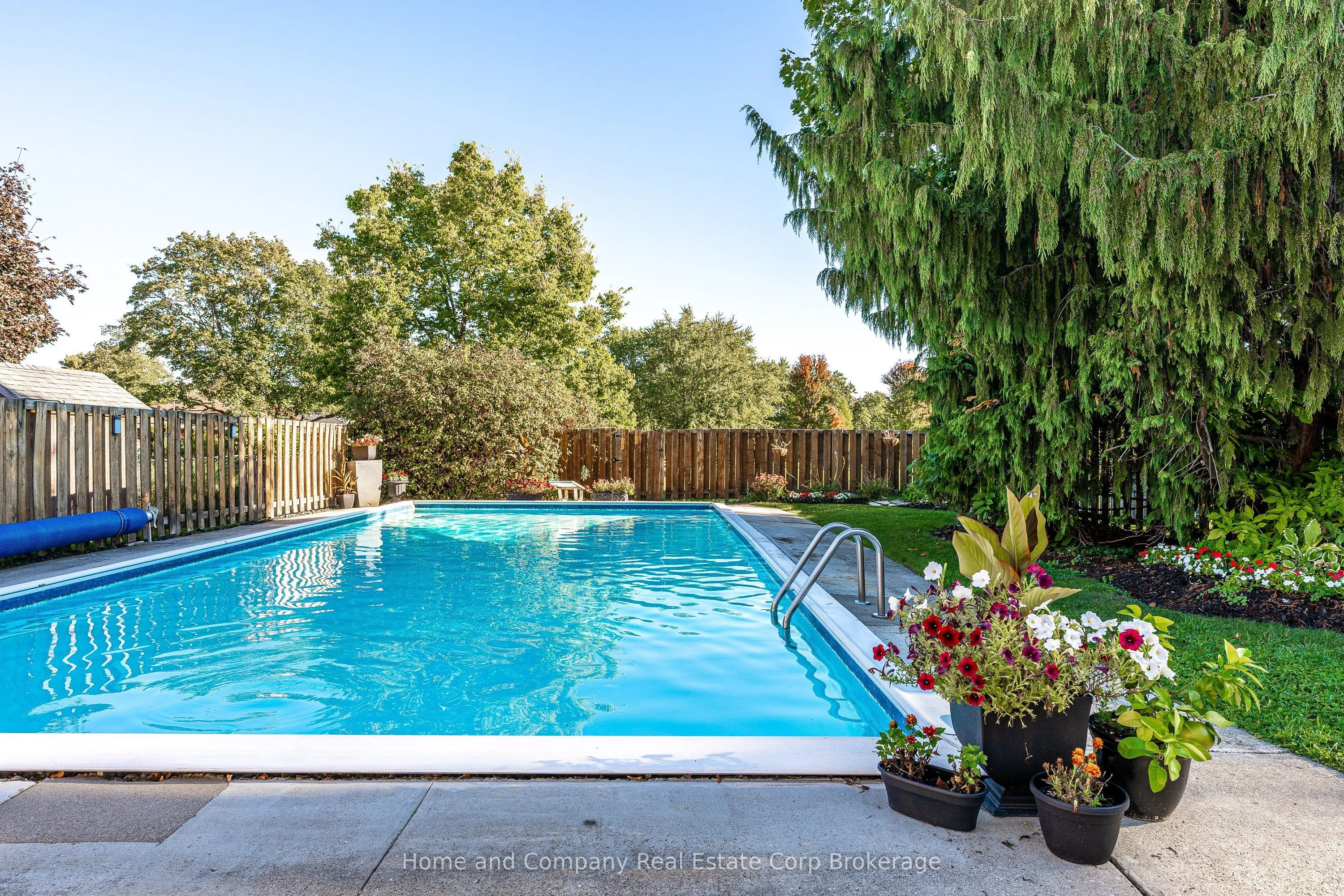 292 Redford Crescent