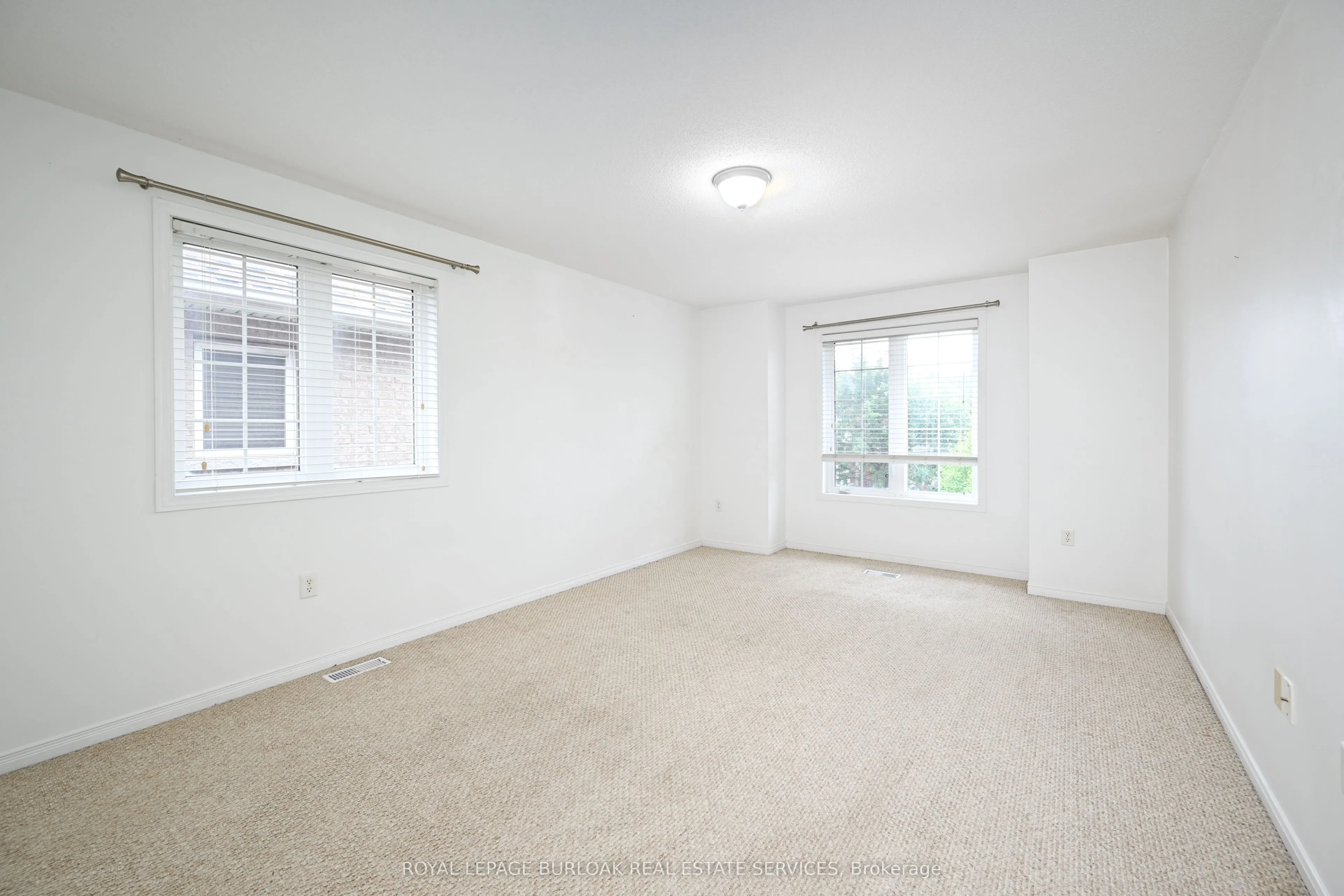 26 Springstead Avenue