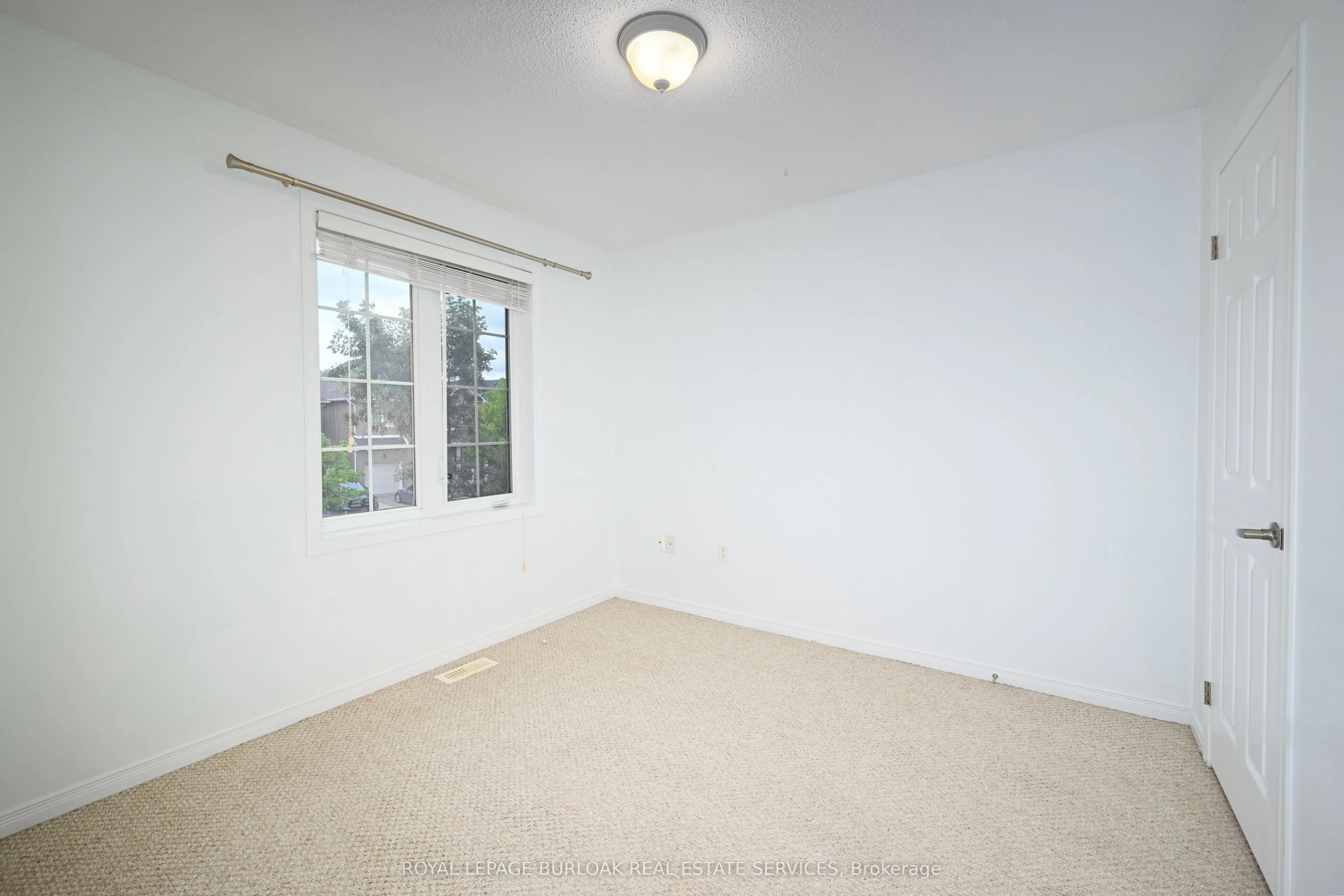 26 Springstead Avenue
