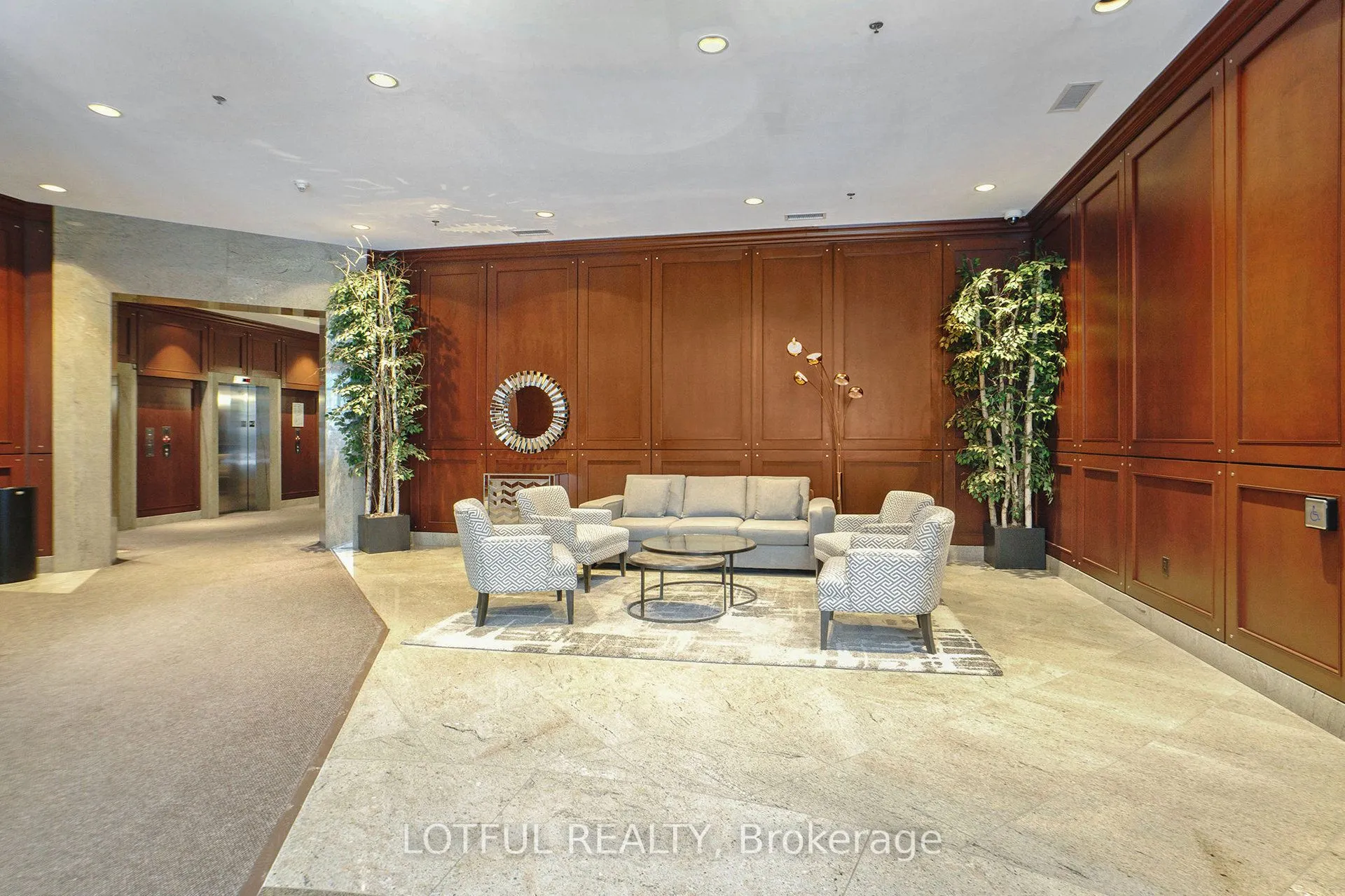 234 Rideau Street, #1703