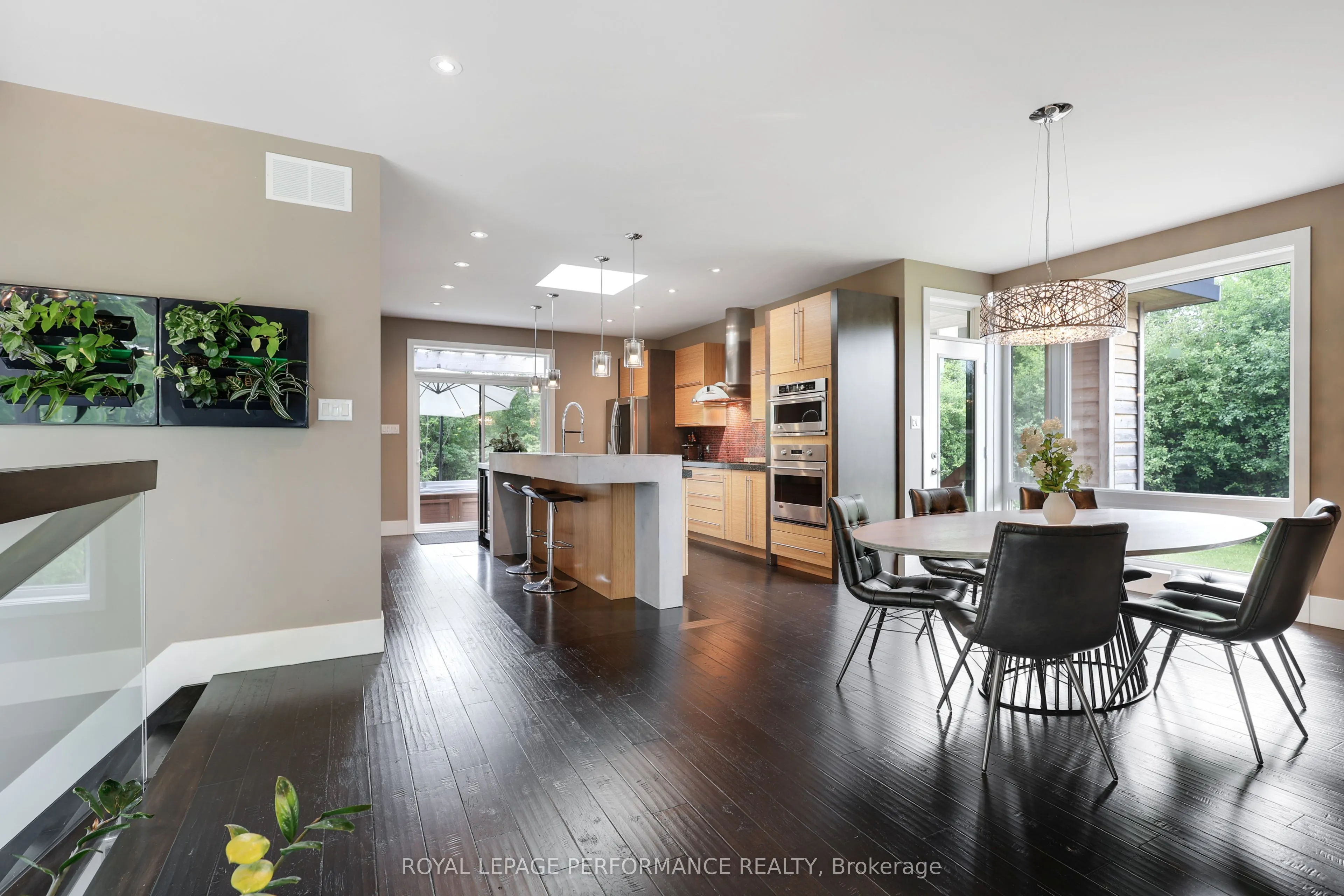 1141 Julia Court