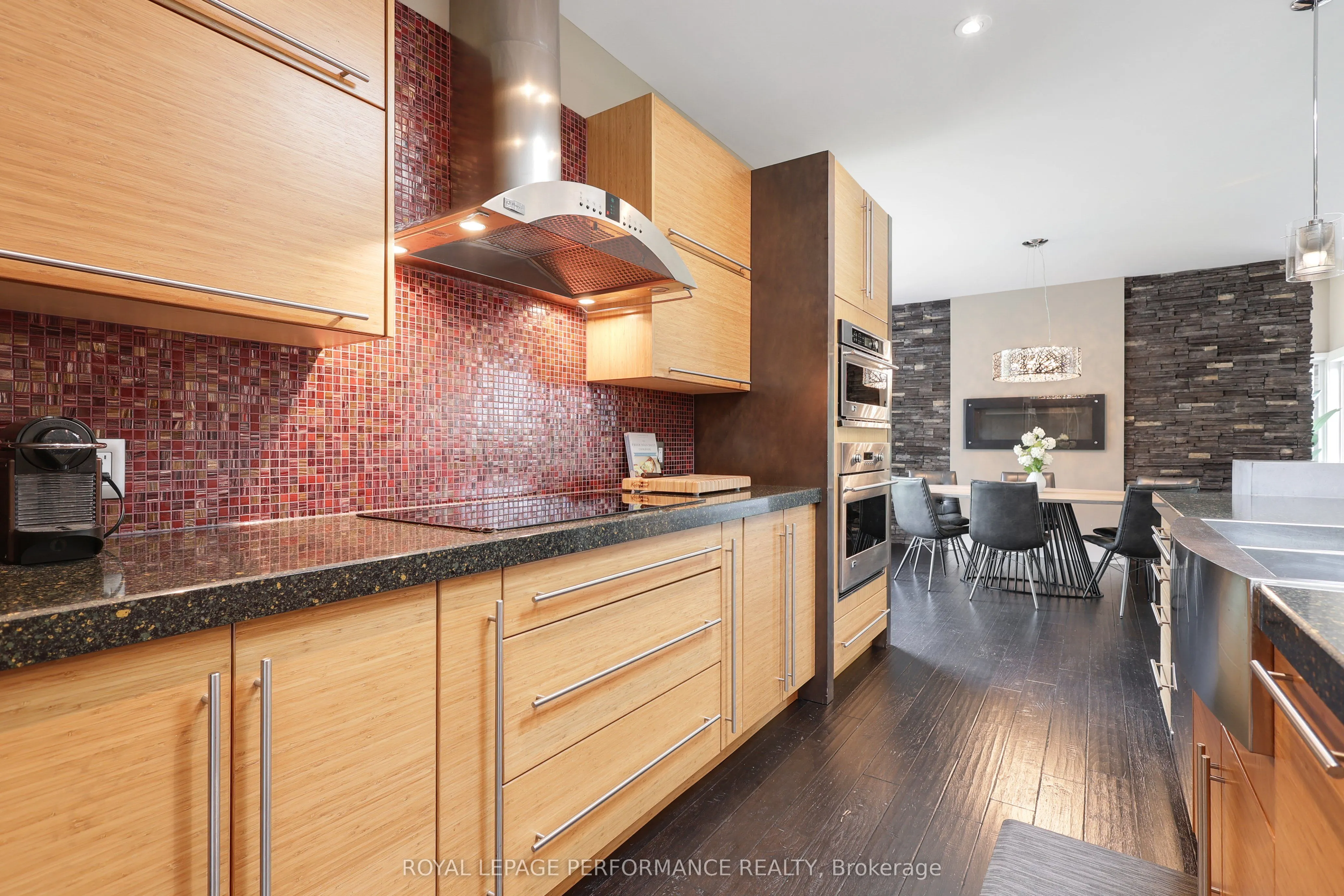 1141 Julia Court