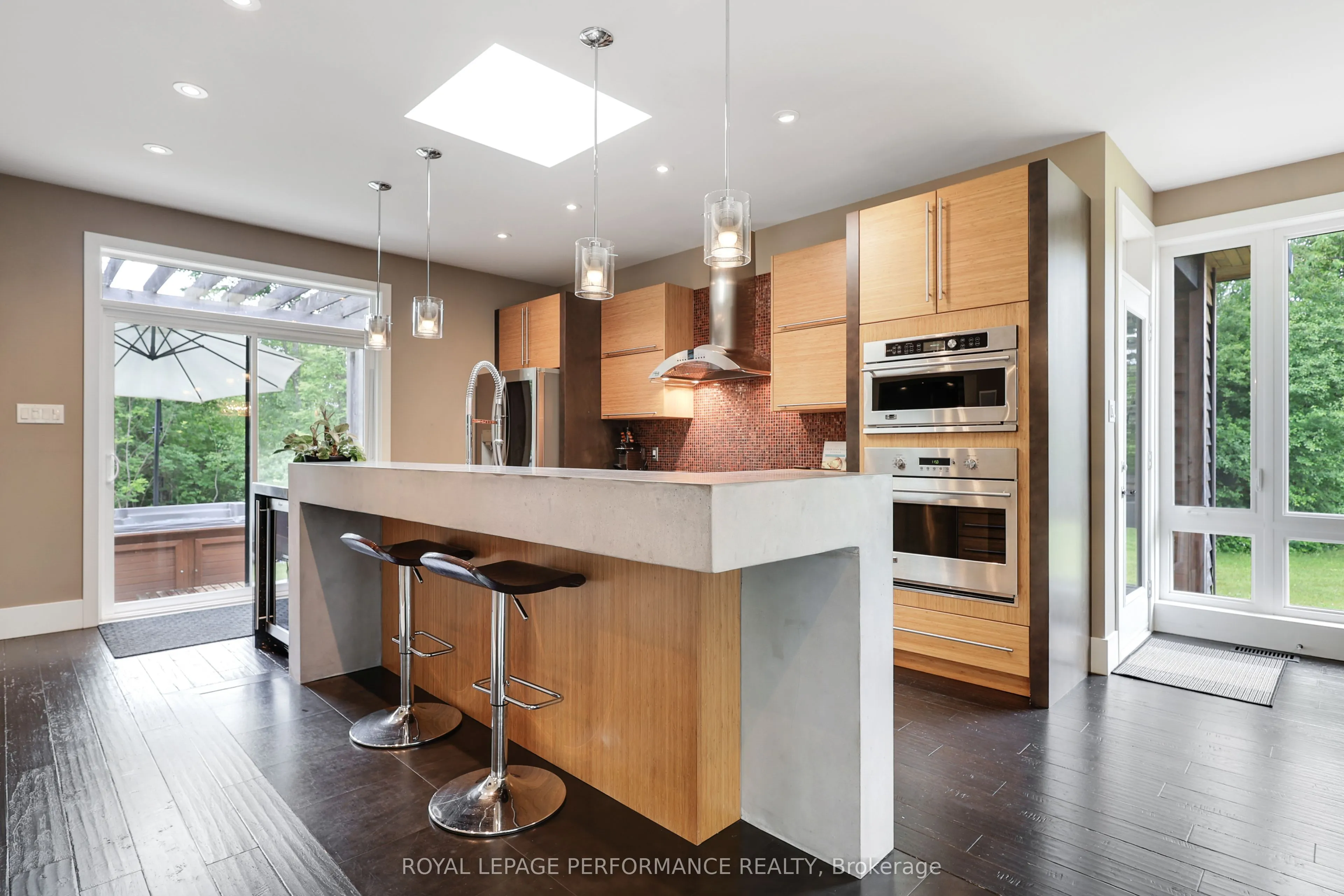 1141 Julia Court