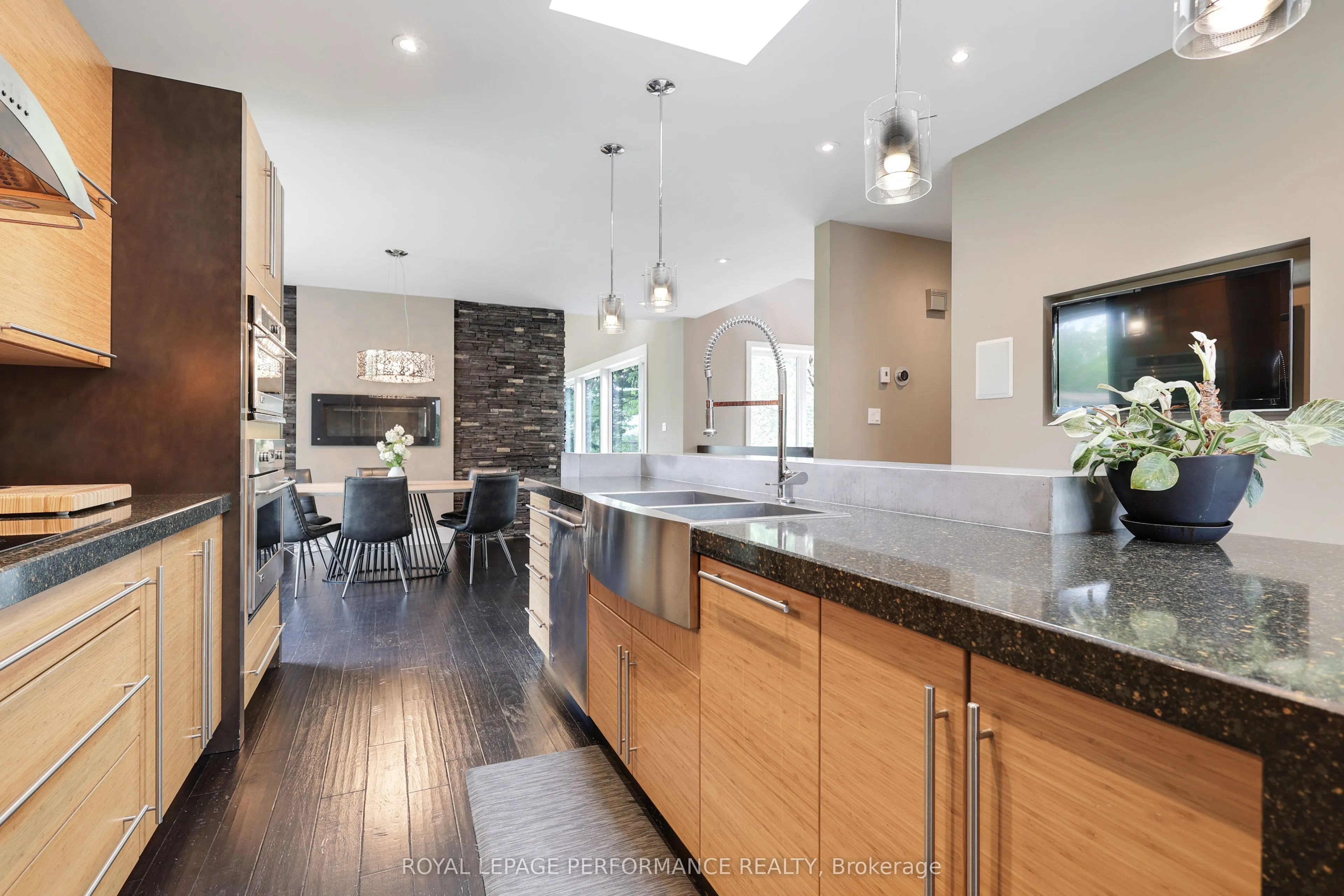 1141 Julia Court