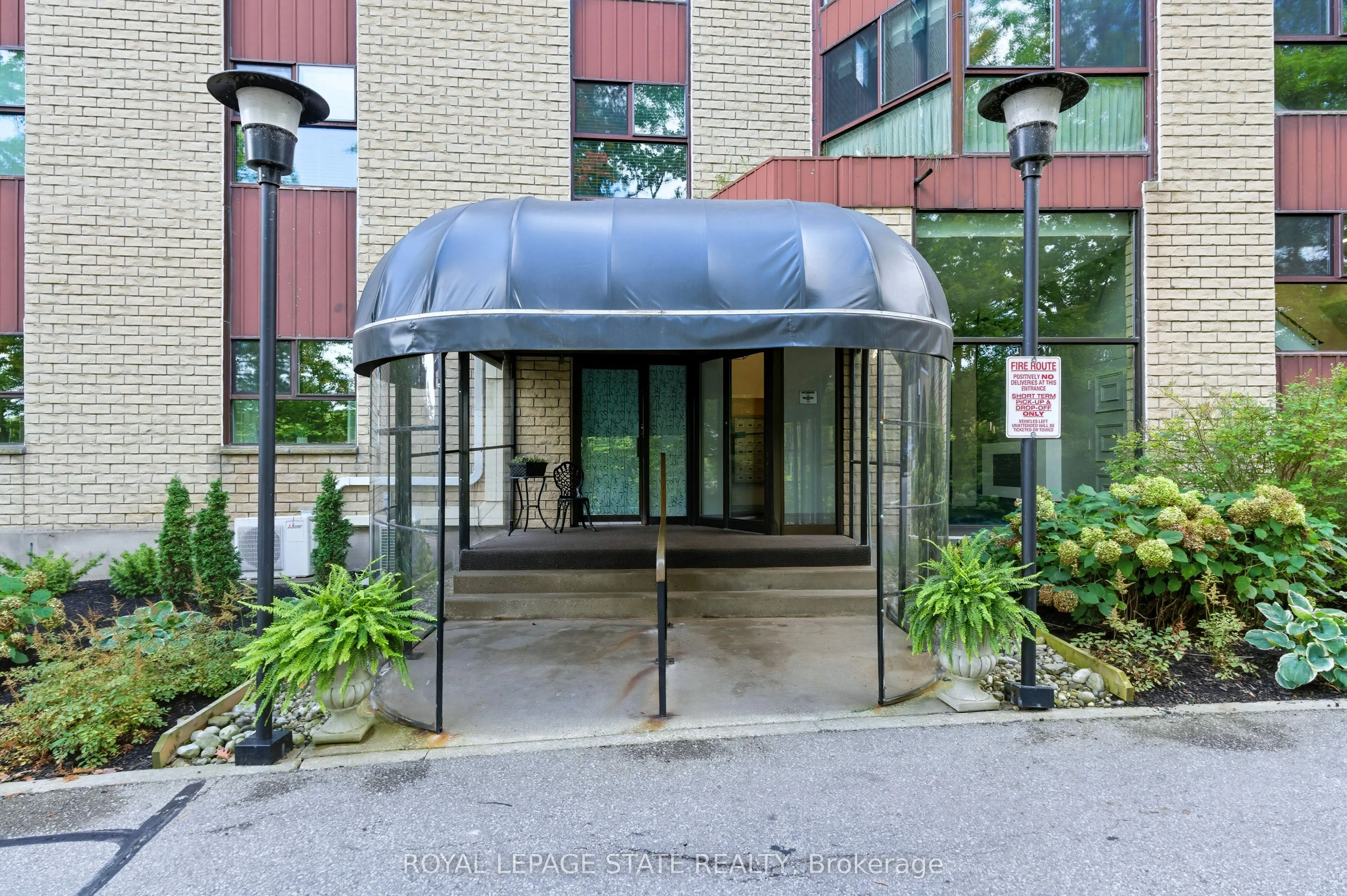 20 Berkley Street, #702