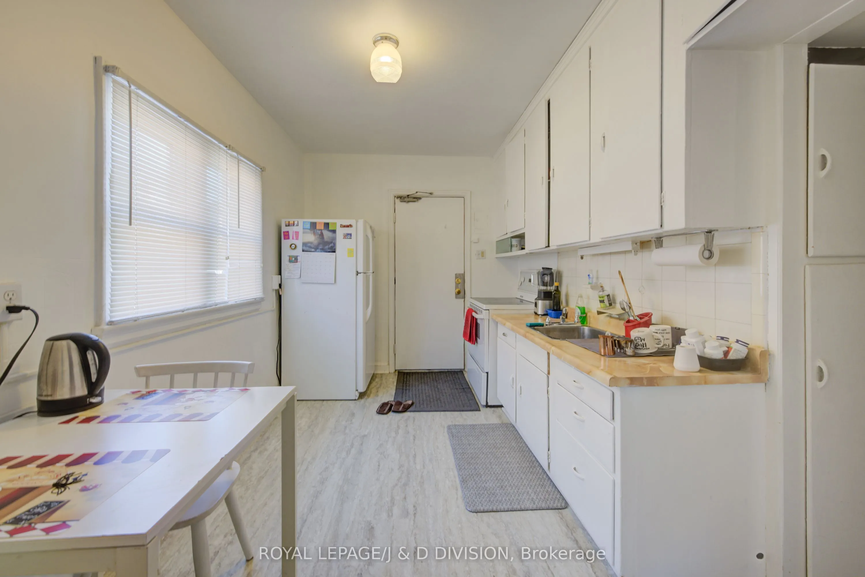345 Louisa Street