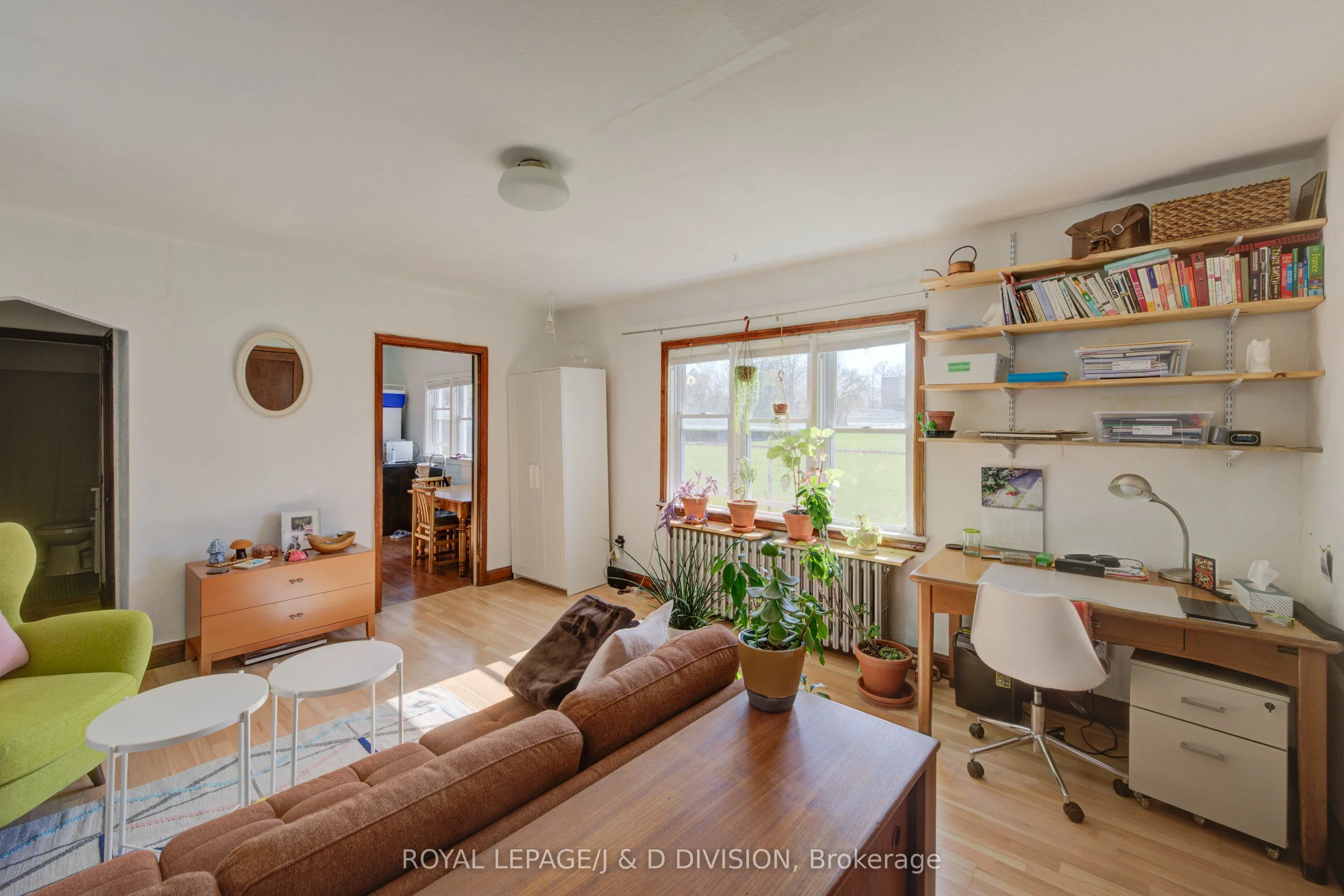 345 Louisa Street