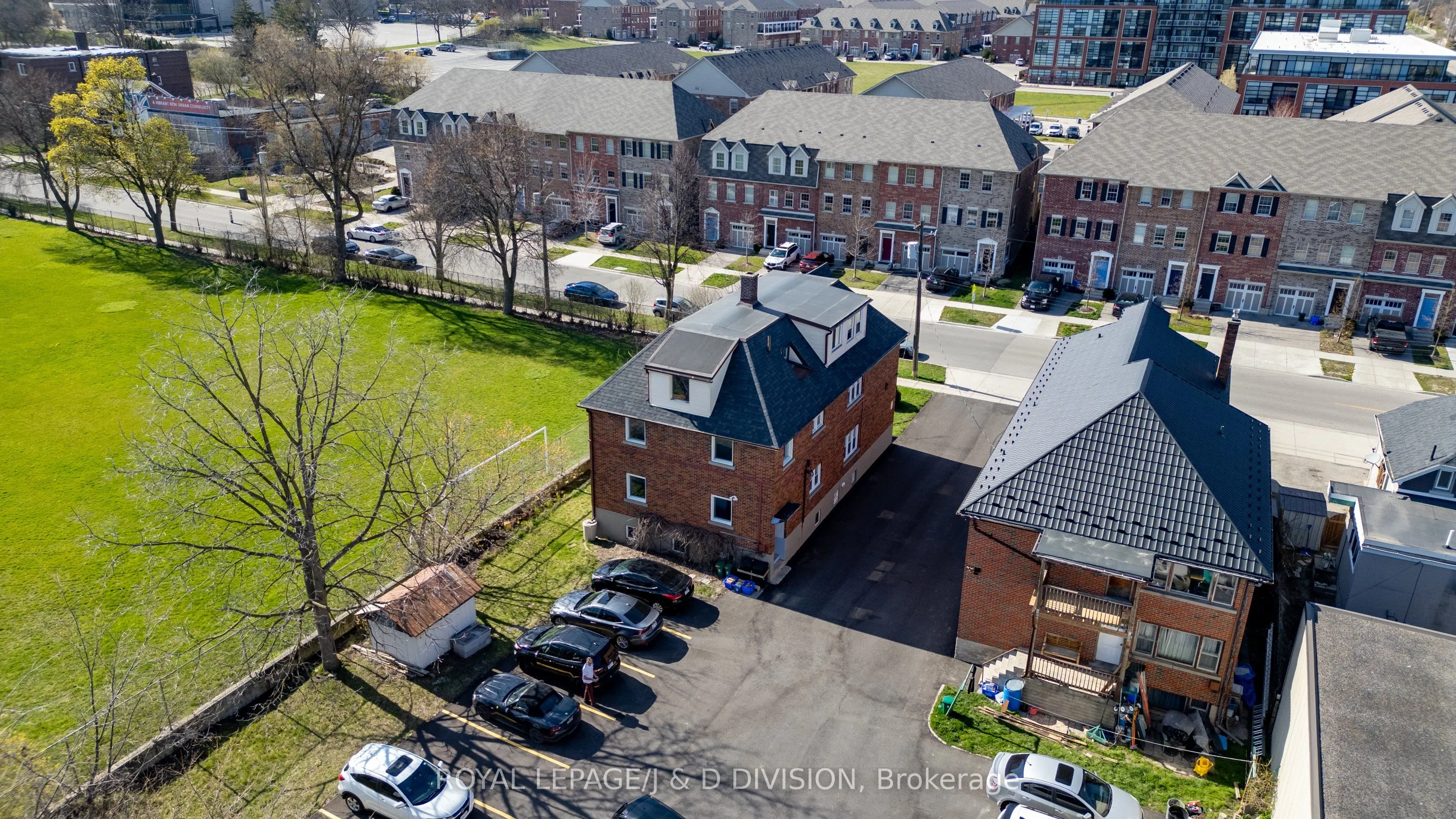 345 Louisa Street