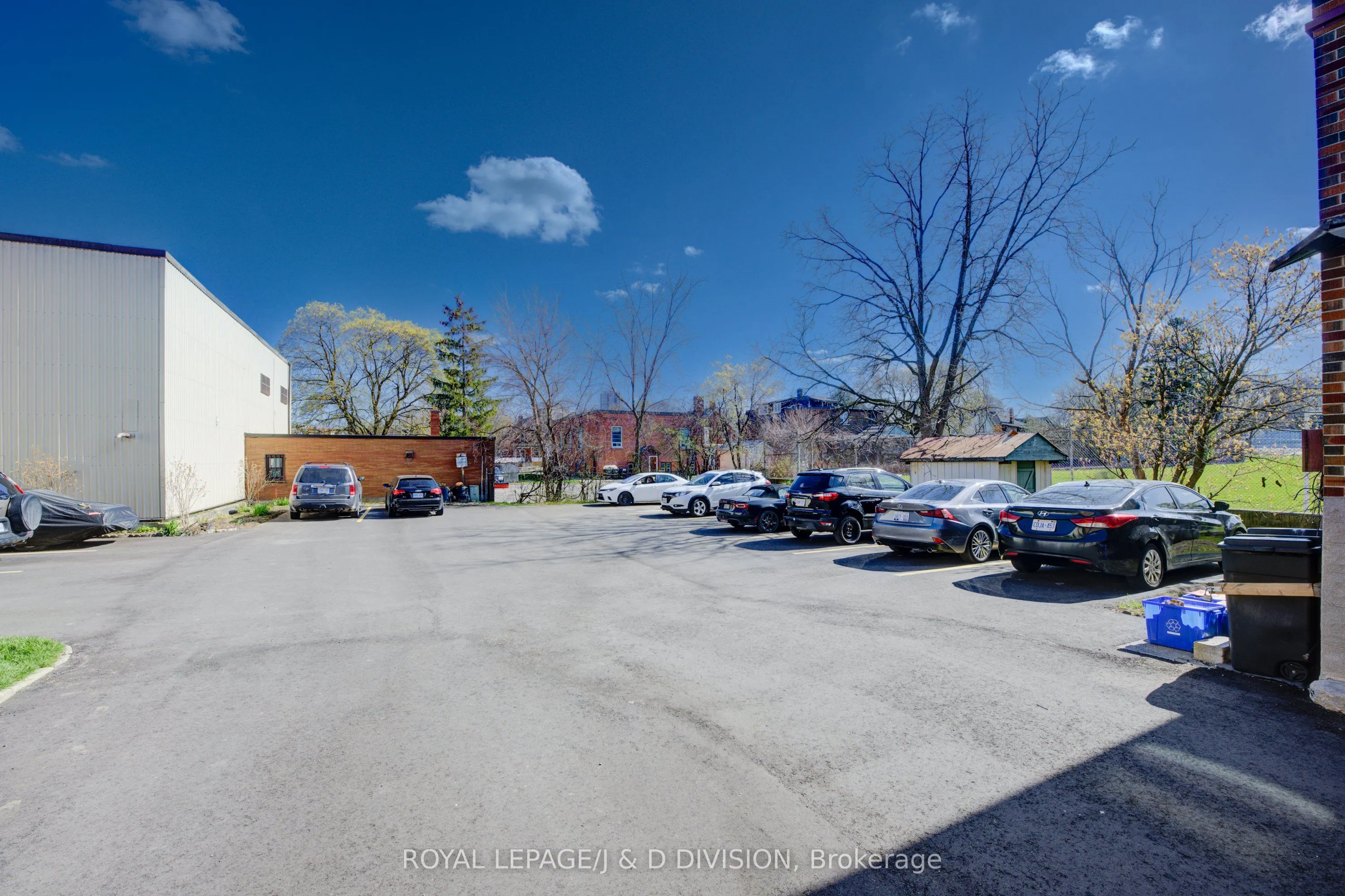 345 Louisa Street