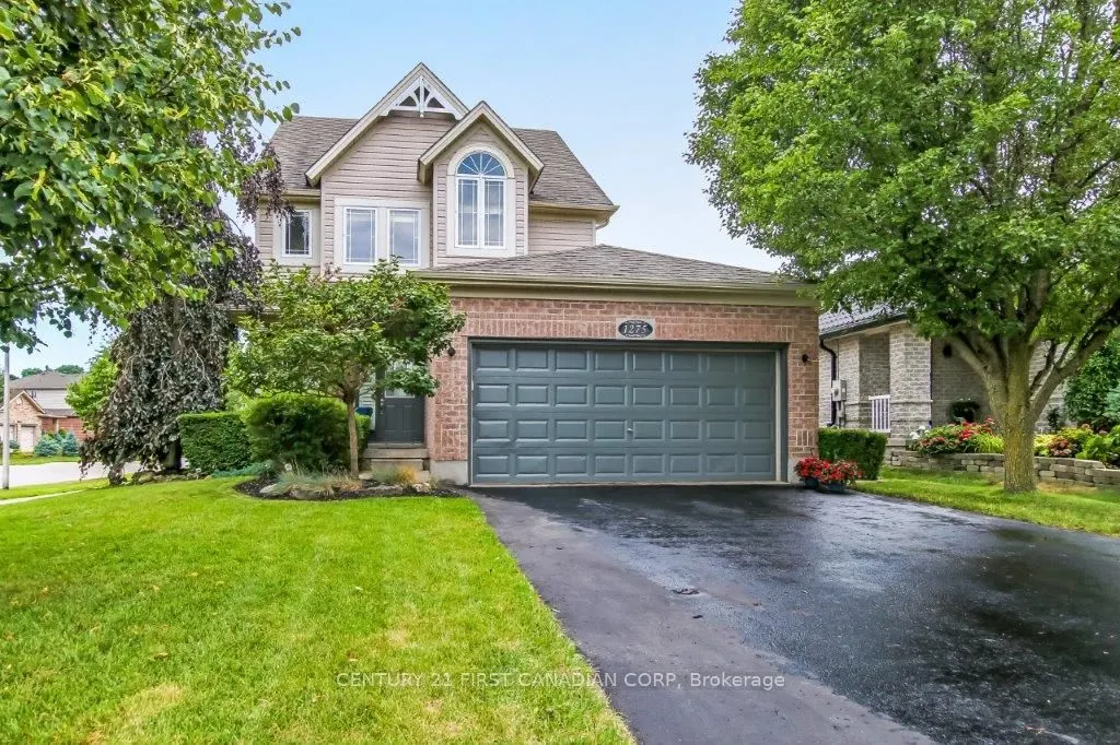 1275 Crosscreek Crescent