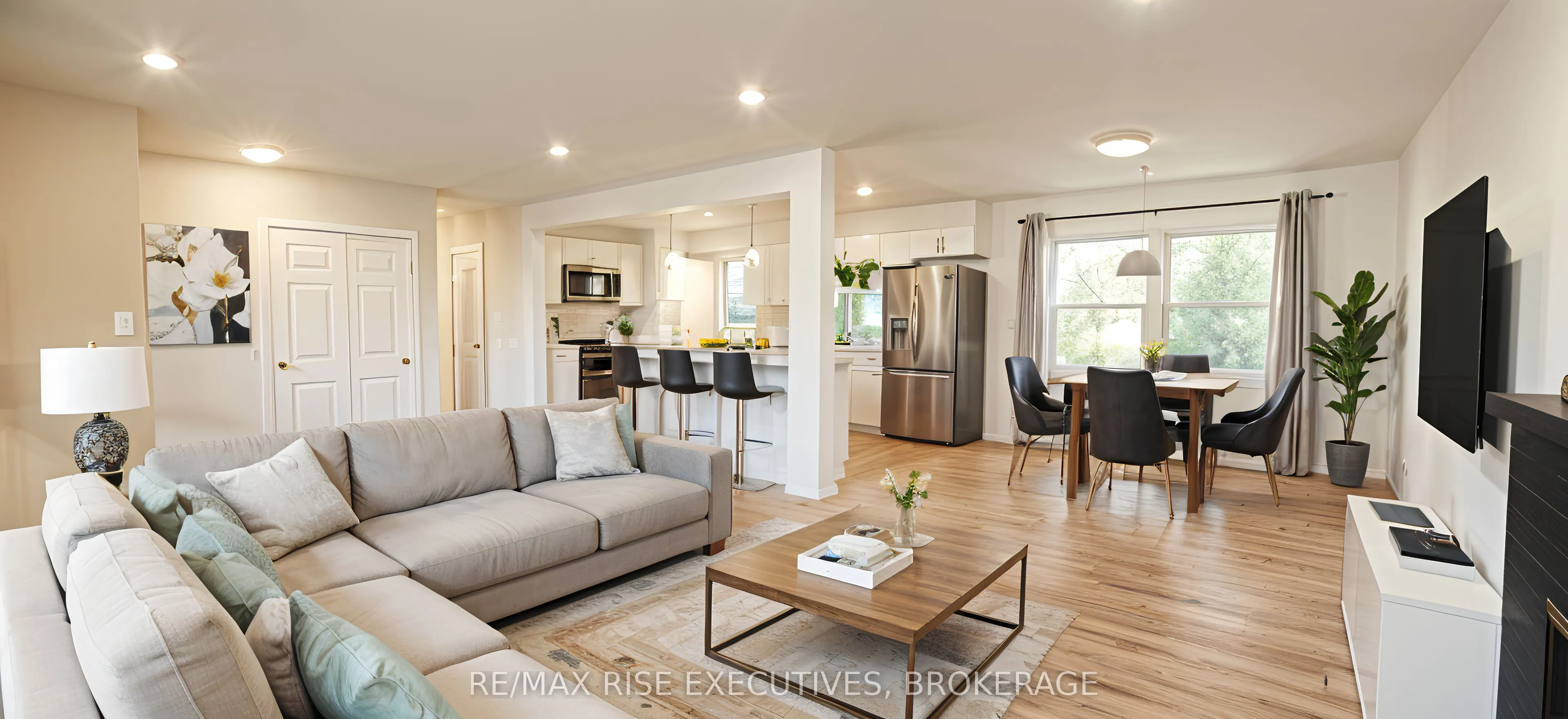 15 Loyalist Avenue