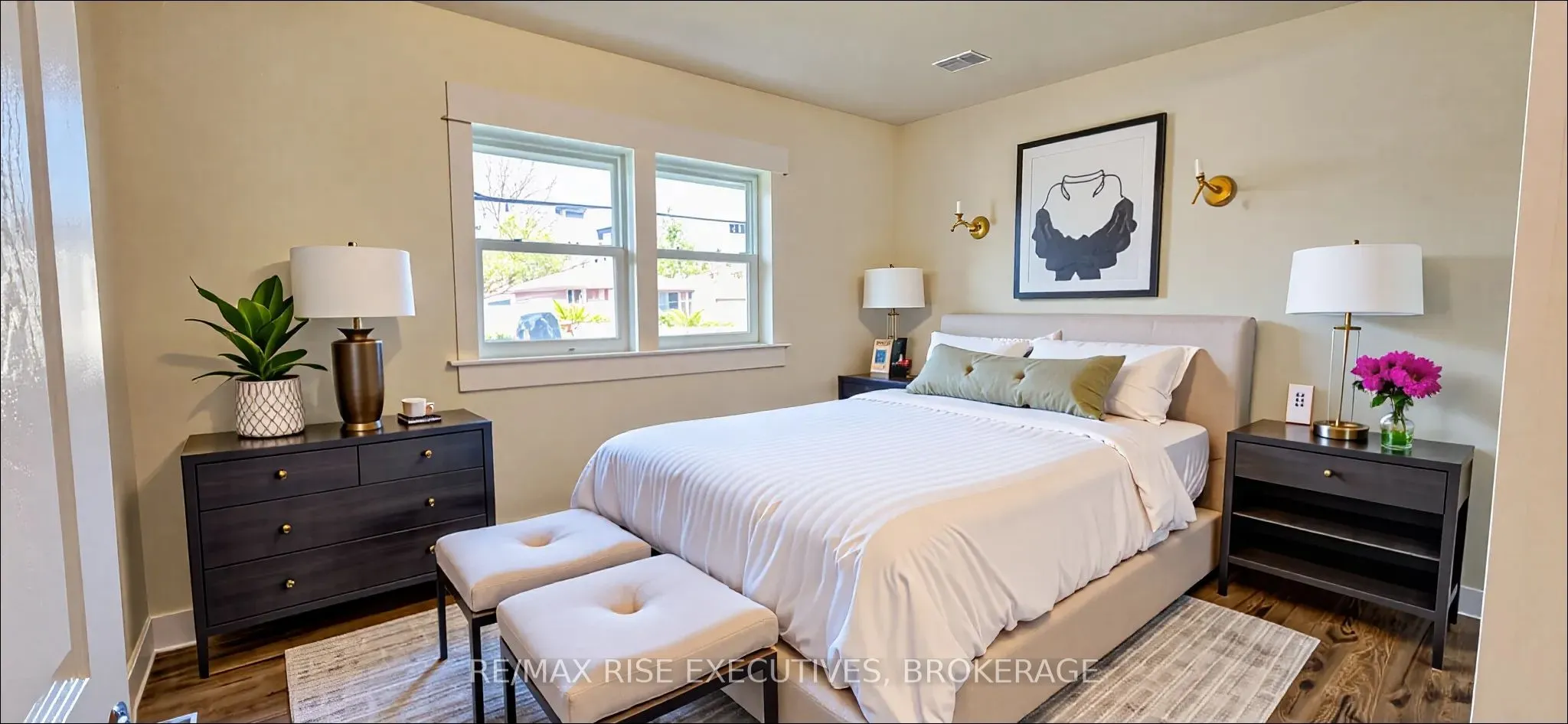 15 Loyalist Avenue