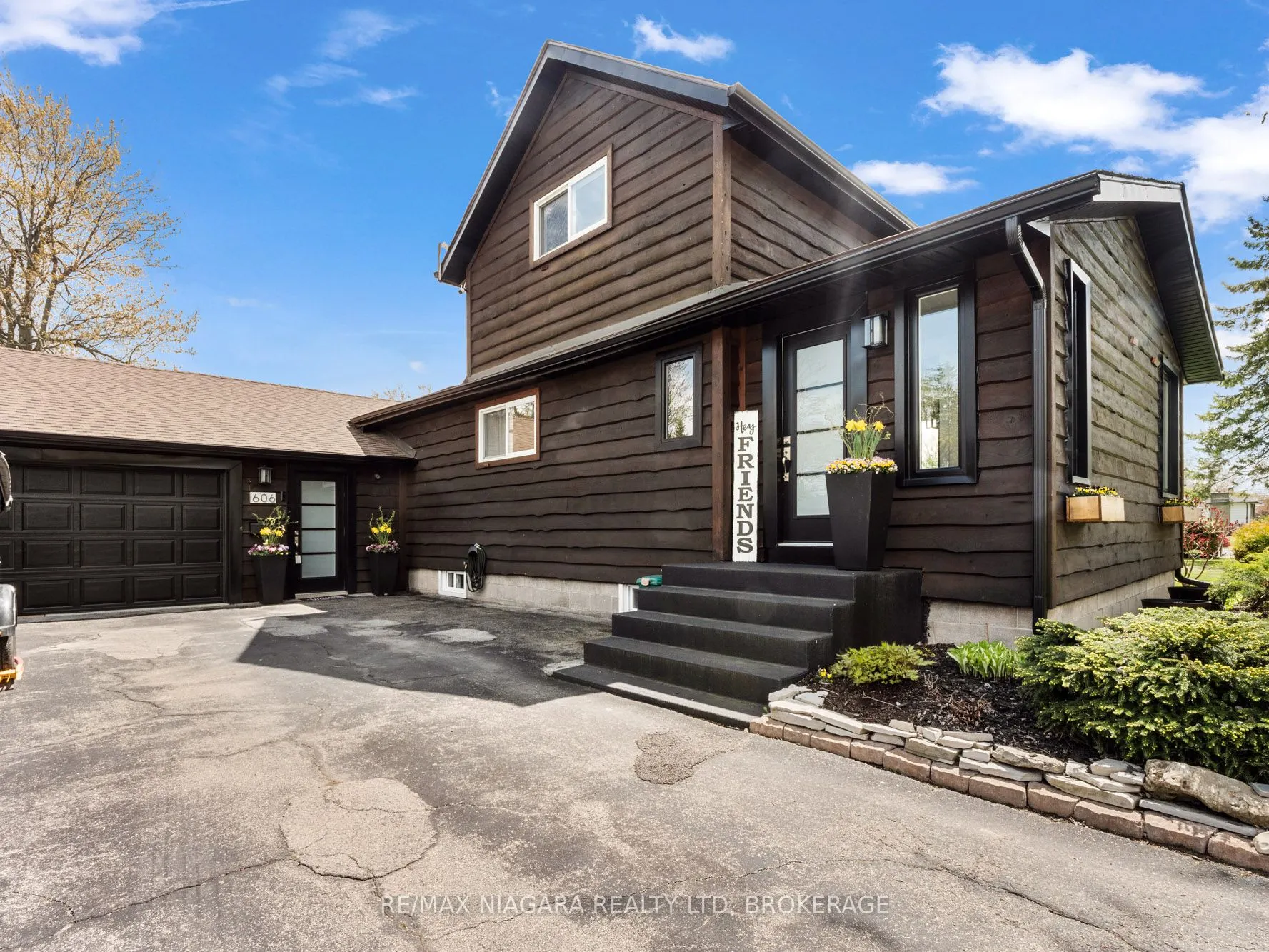 606 Scott Avenue