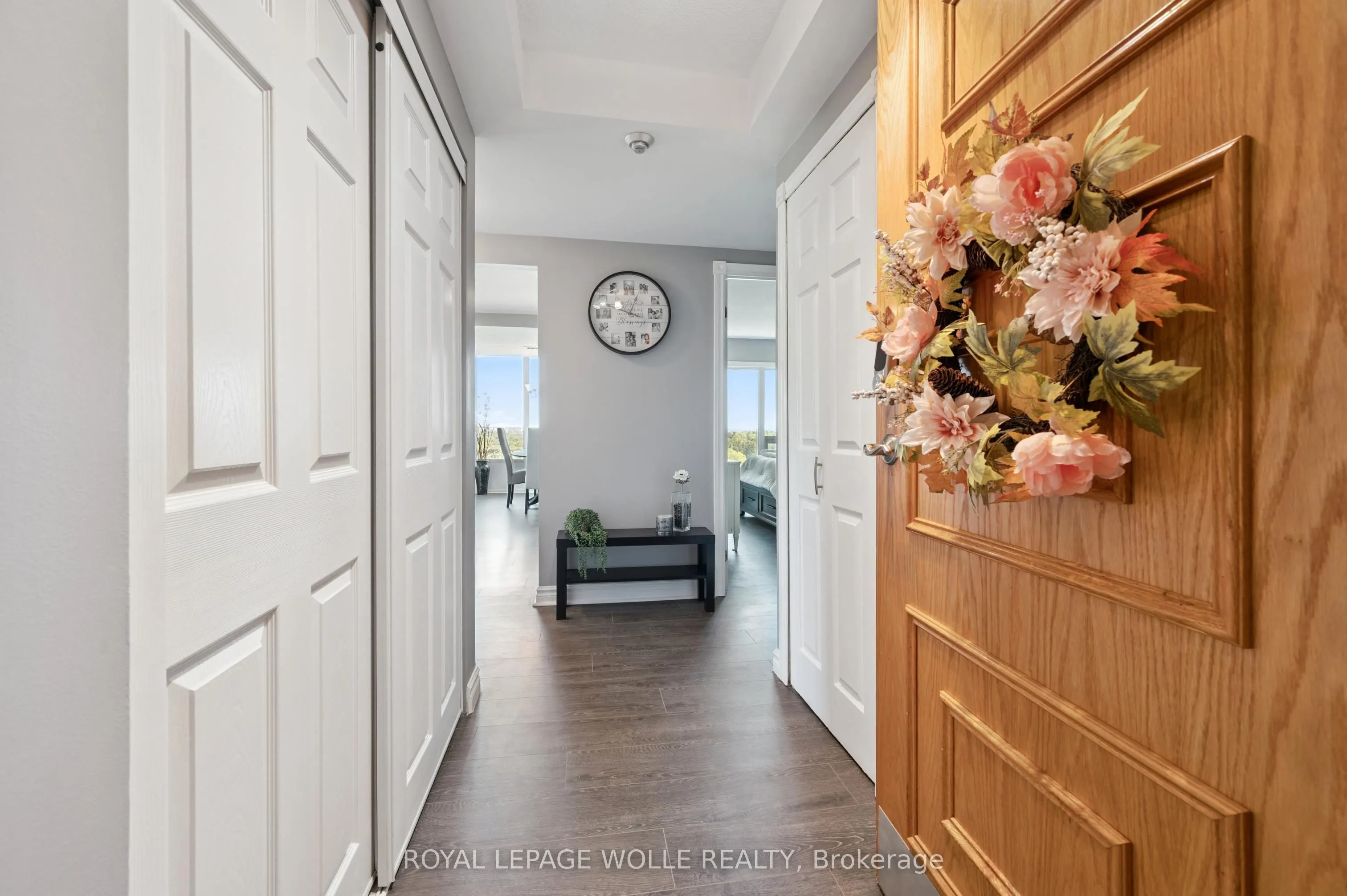 237 King Street W, #703