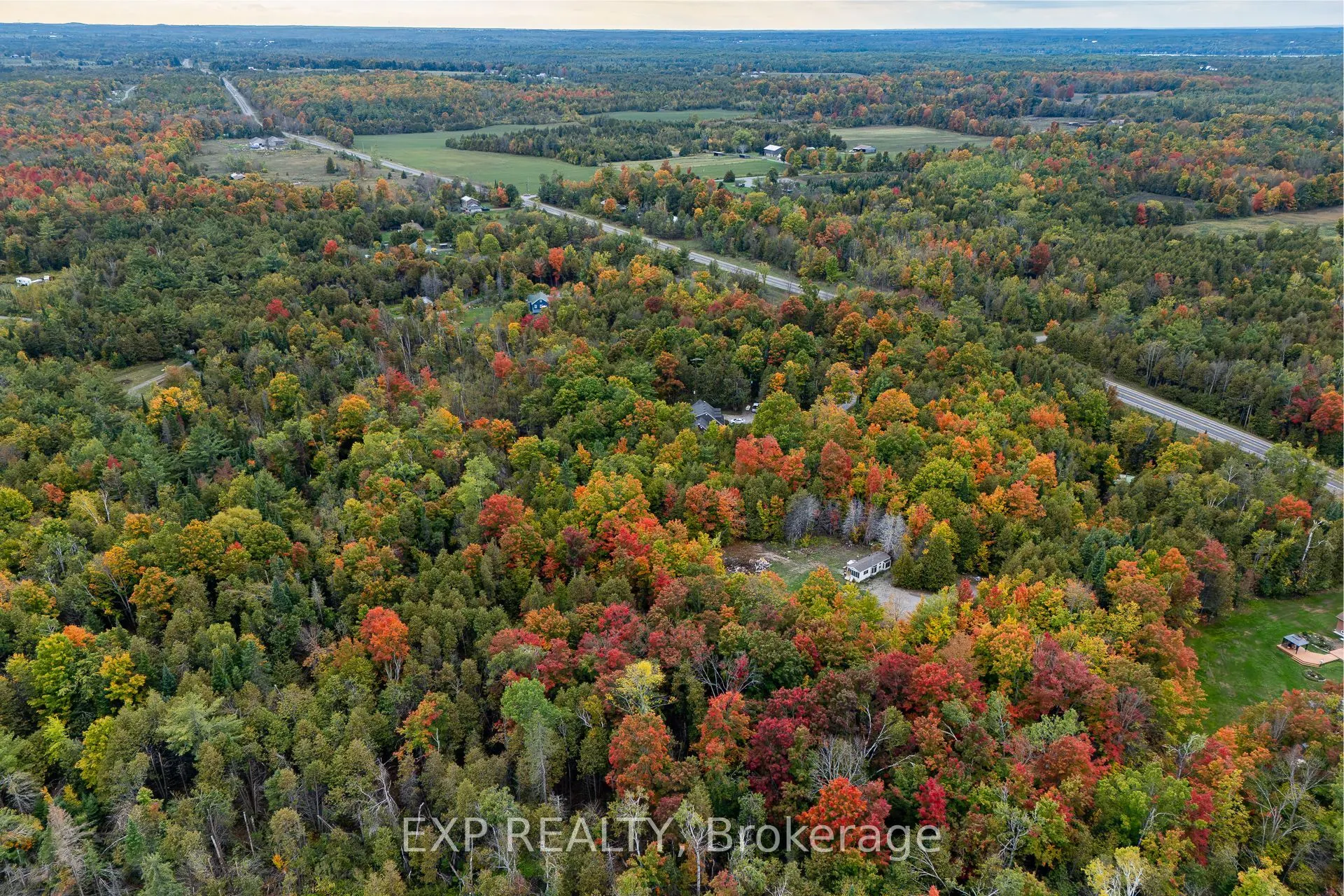 1083 County Rd 6 Road