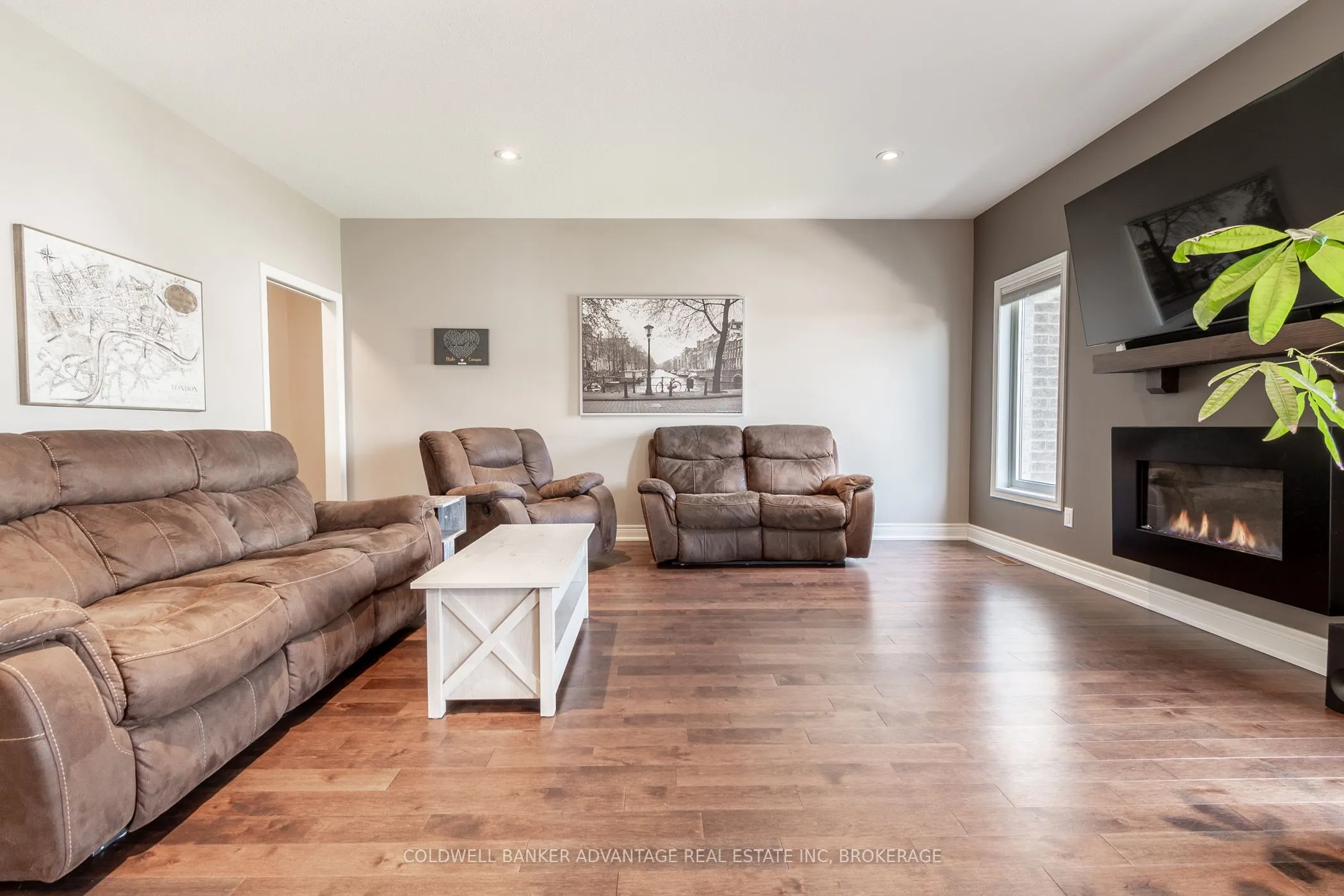 135 Forest Ridge Court