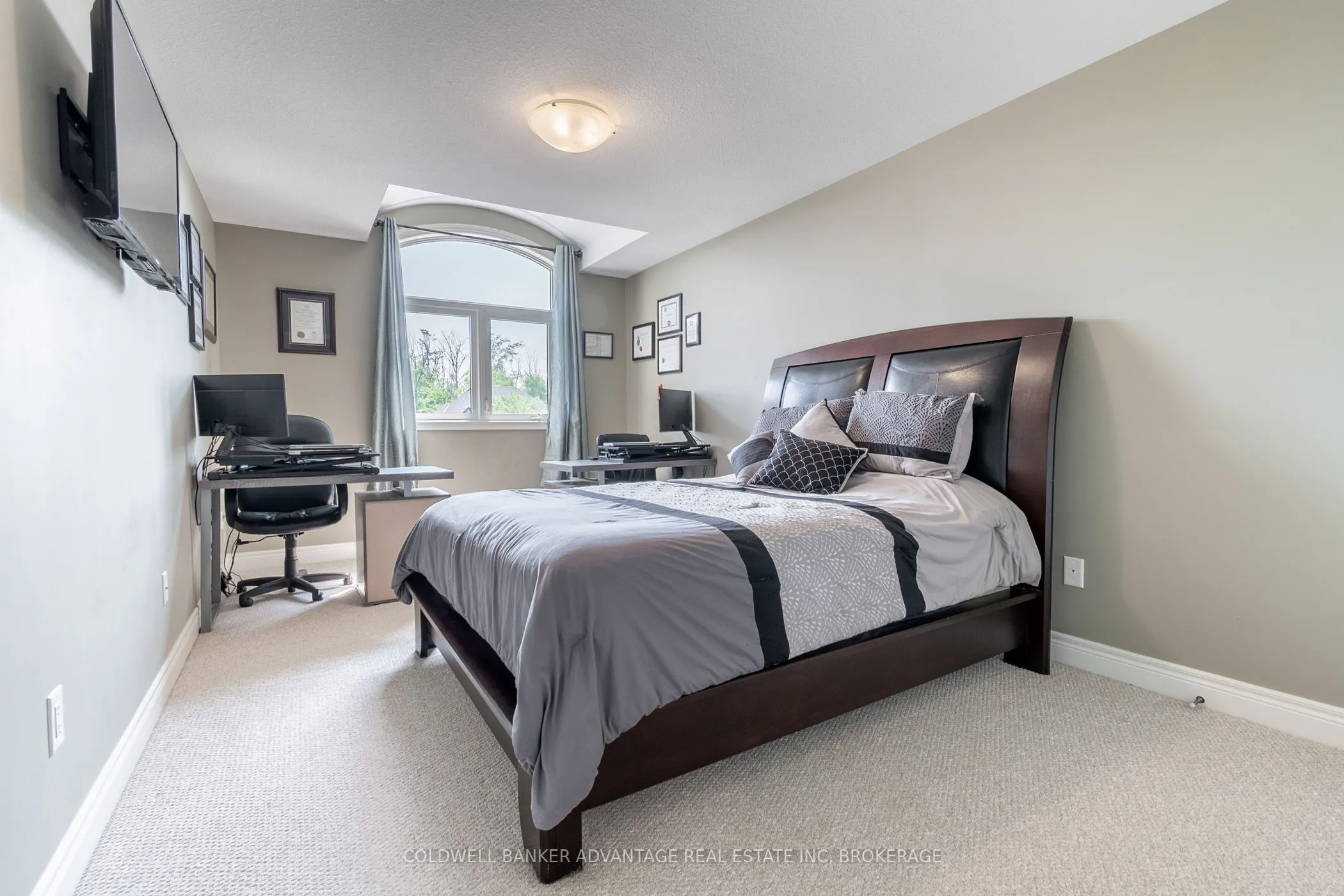 135 Forest Ridge Court
