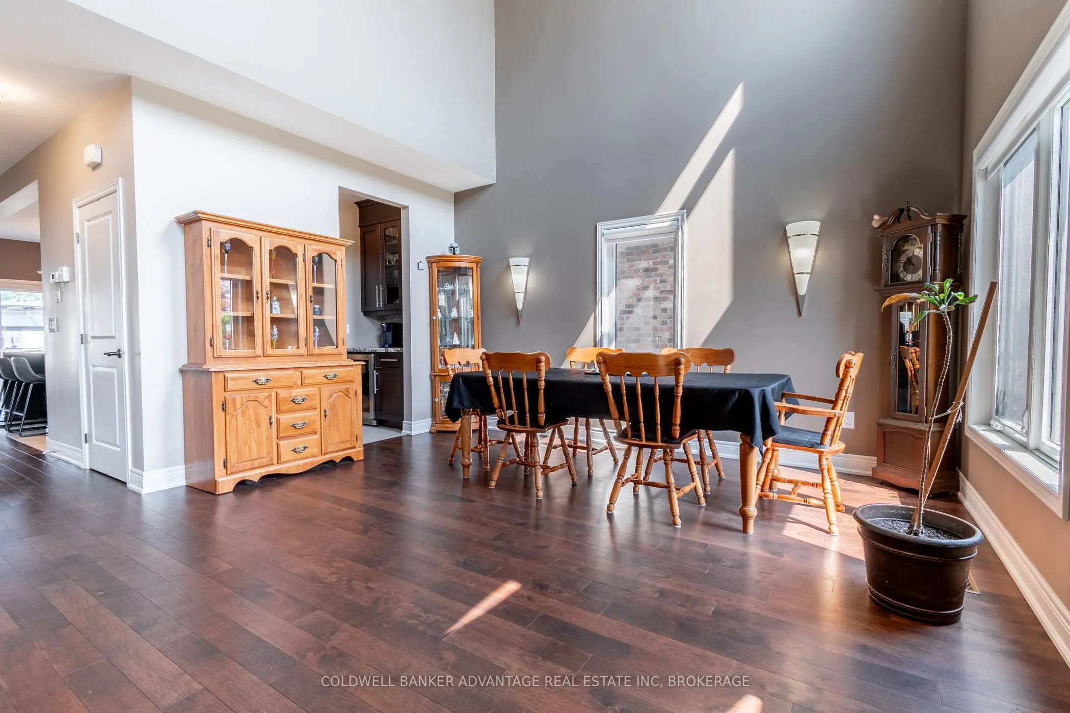 135 Forest Ridge Court