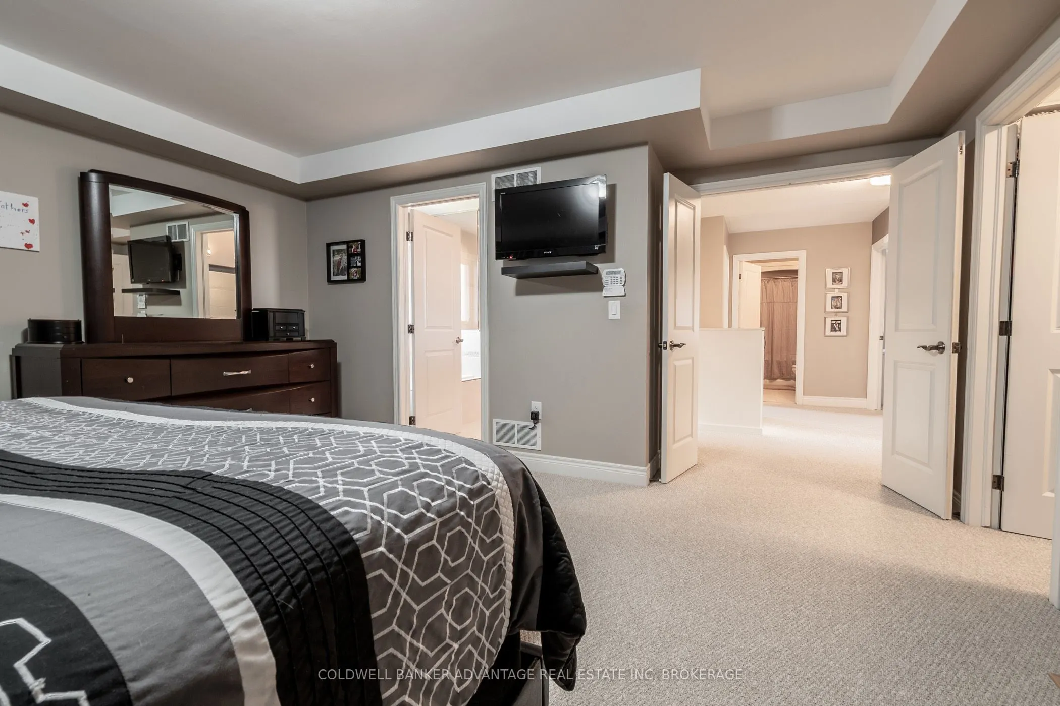 135 Forest Ridge Court