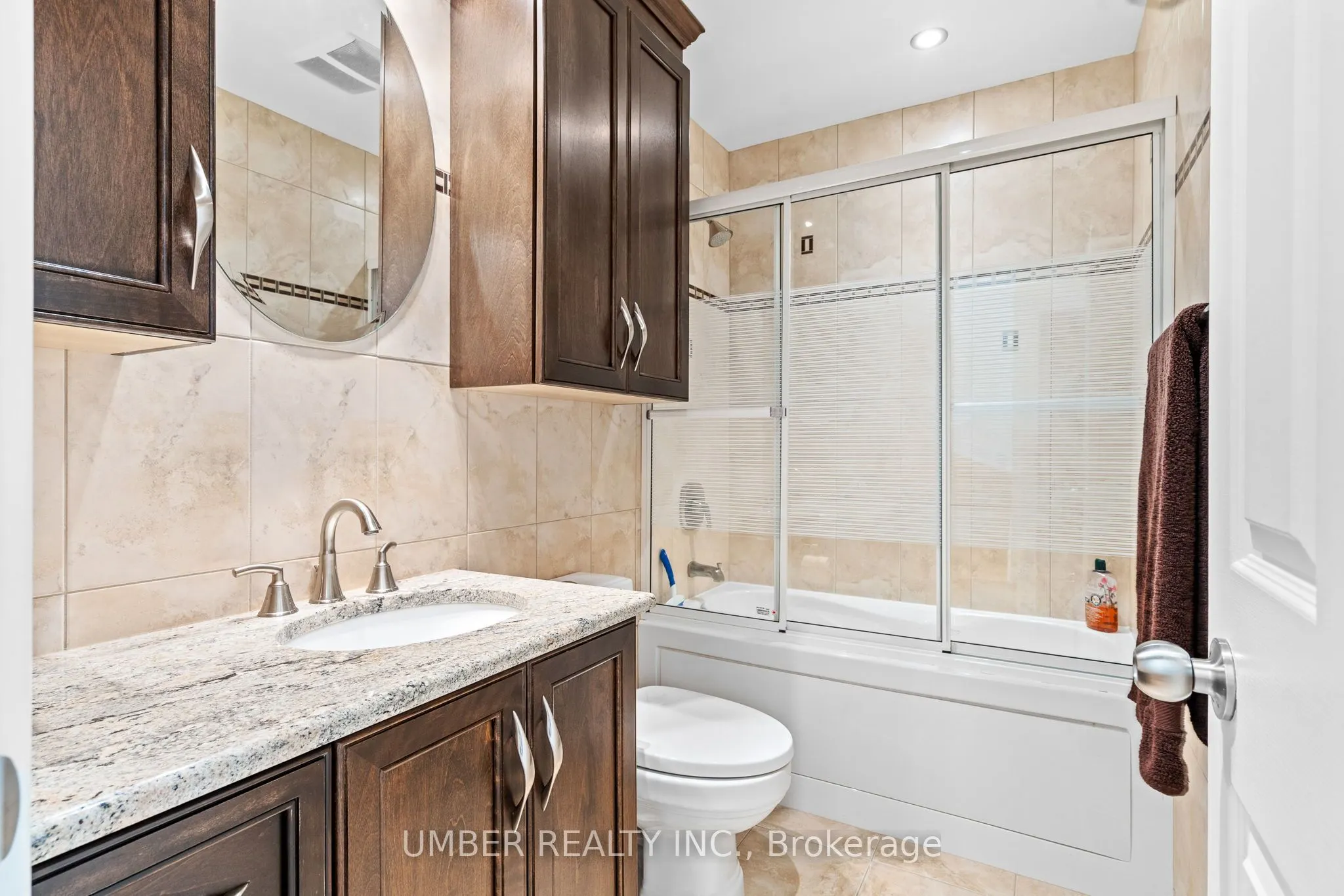 250 Fountain Place, #122D