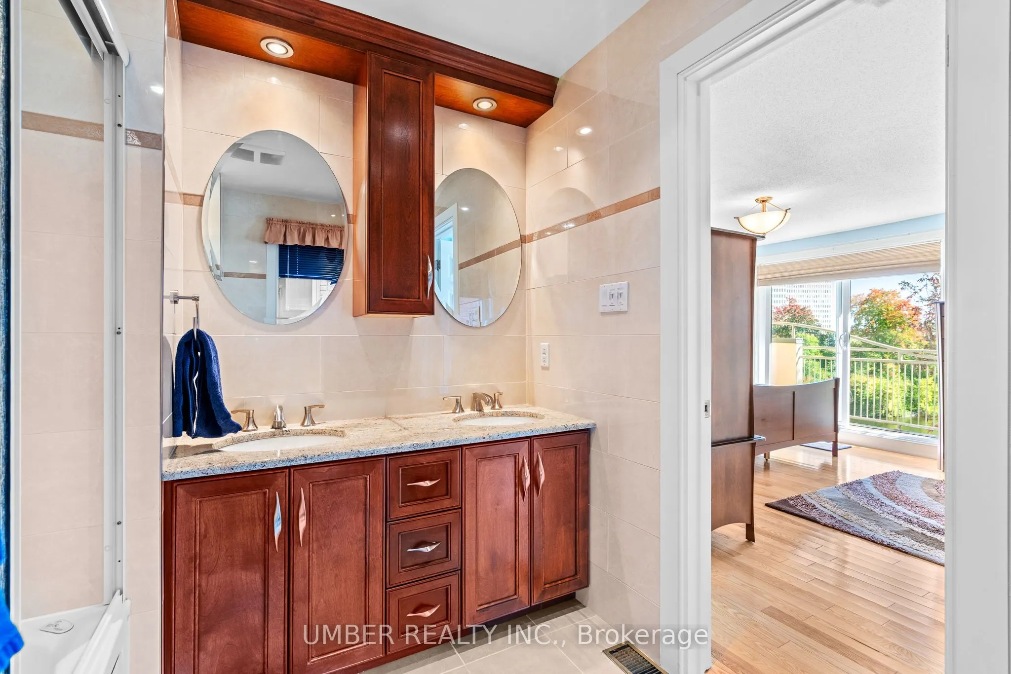 250 Fountain Place, #122D