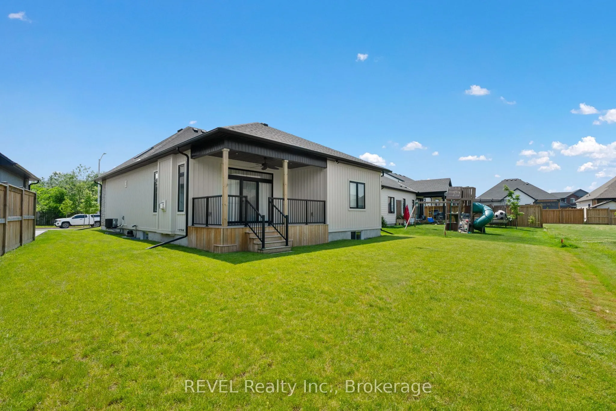 3532 Canfield Crescent