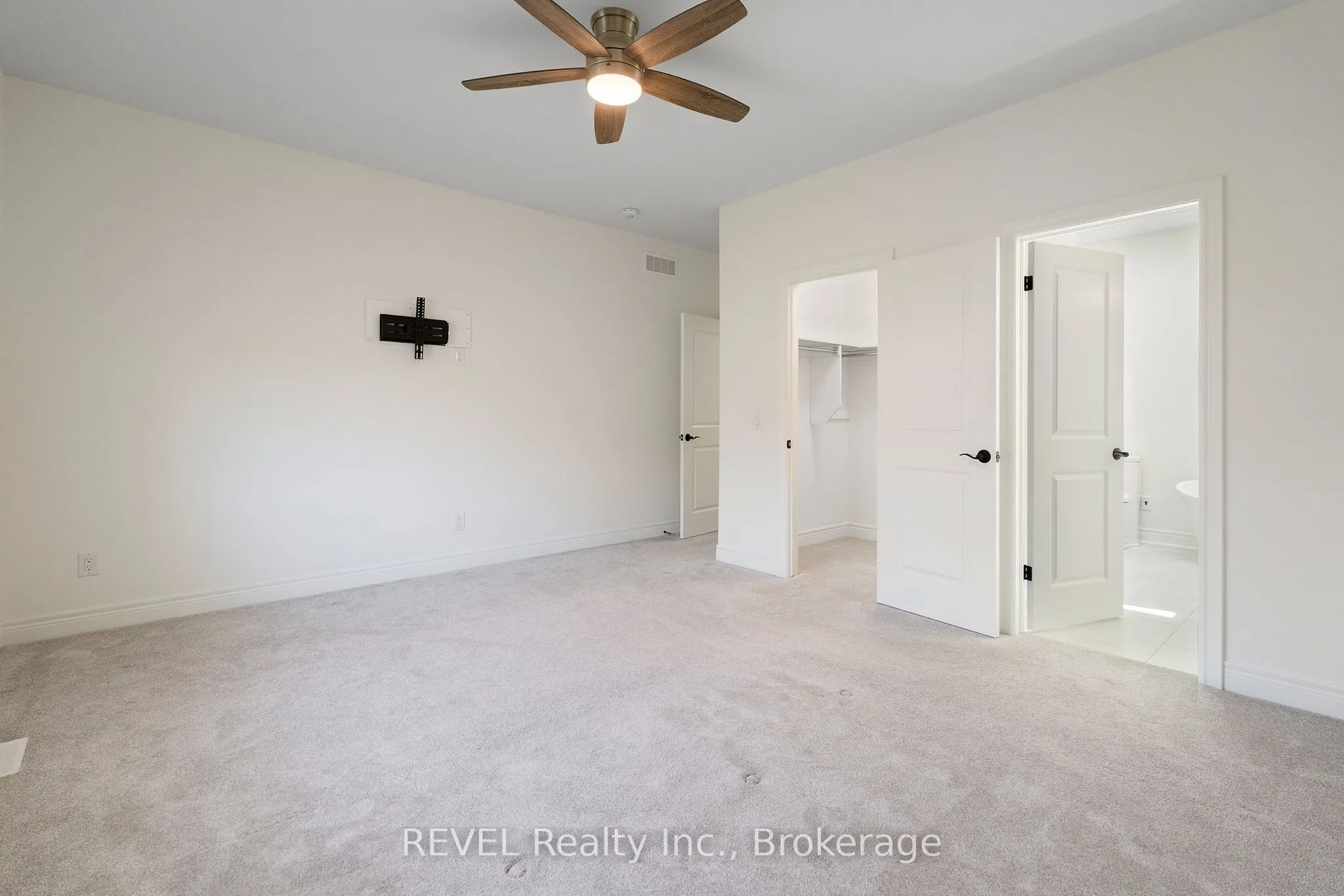 3532 Canfield Crescent
