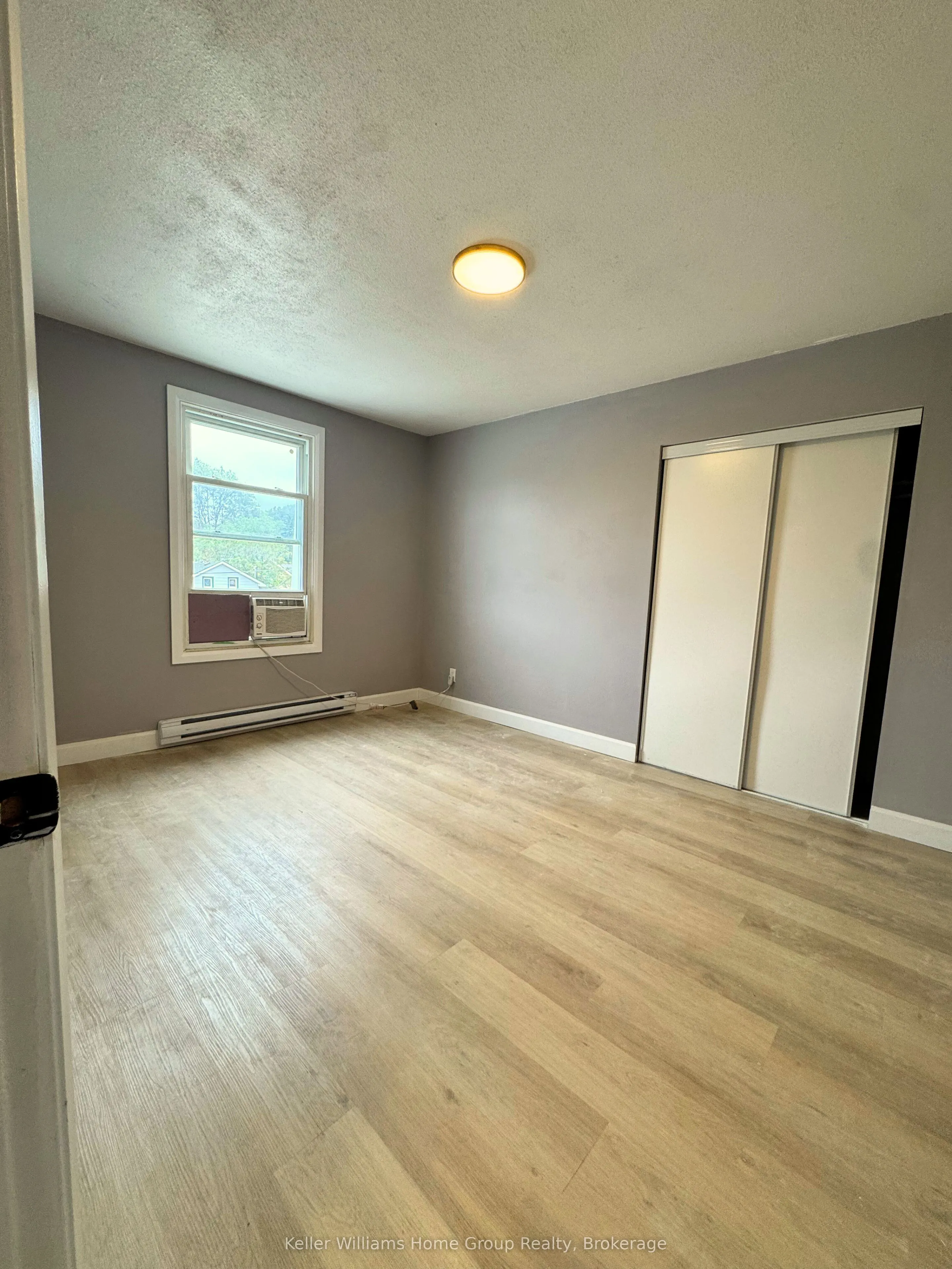 116 Elora Street S, #3