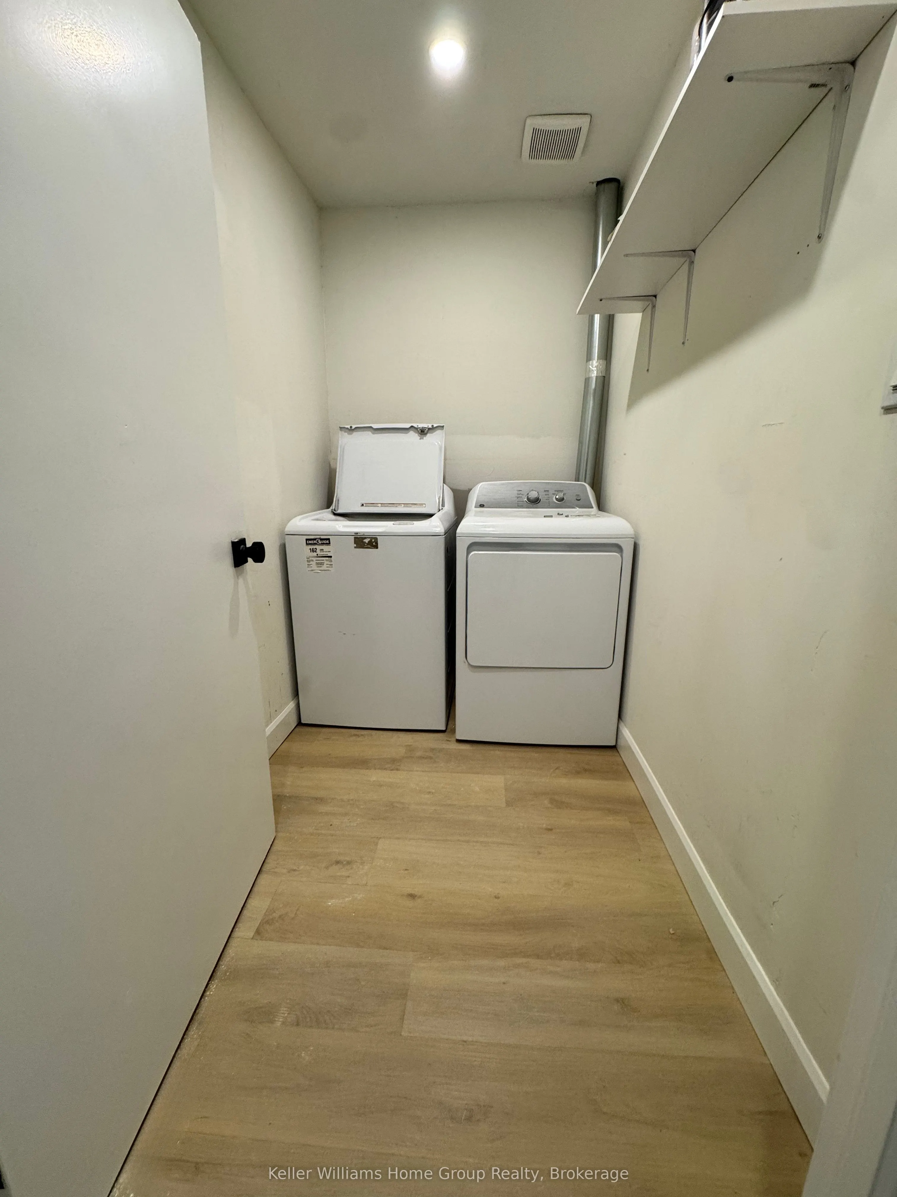 116 Elora Street S, #3