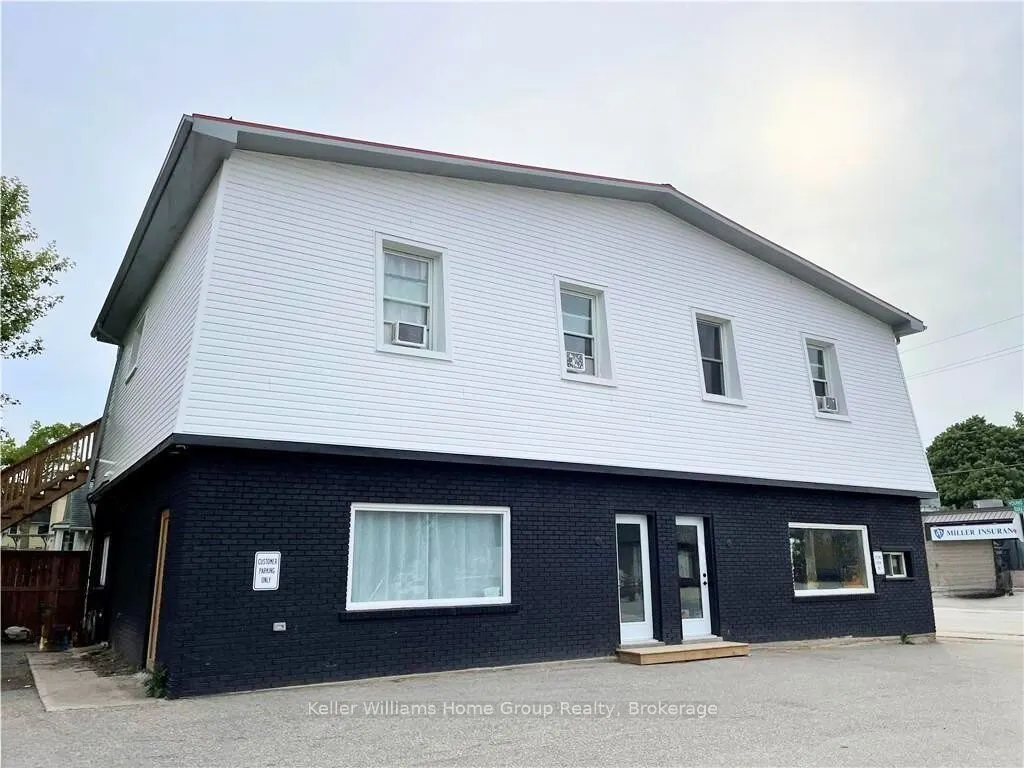 116 Elora Street S, #3