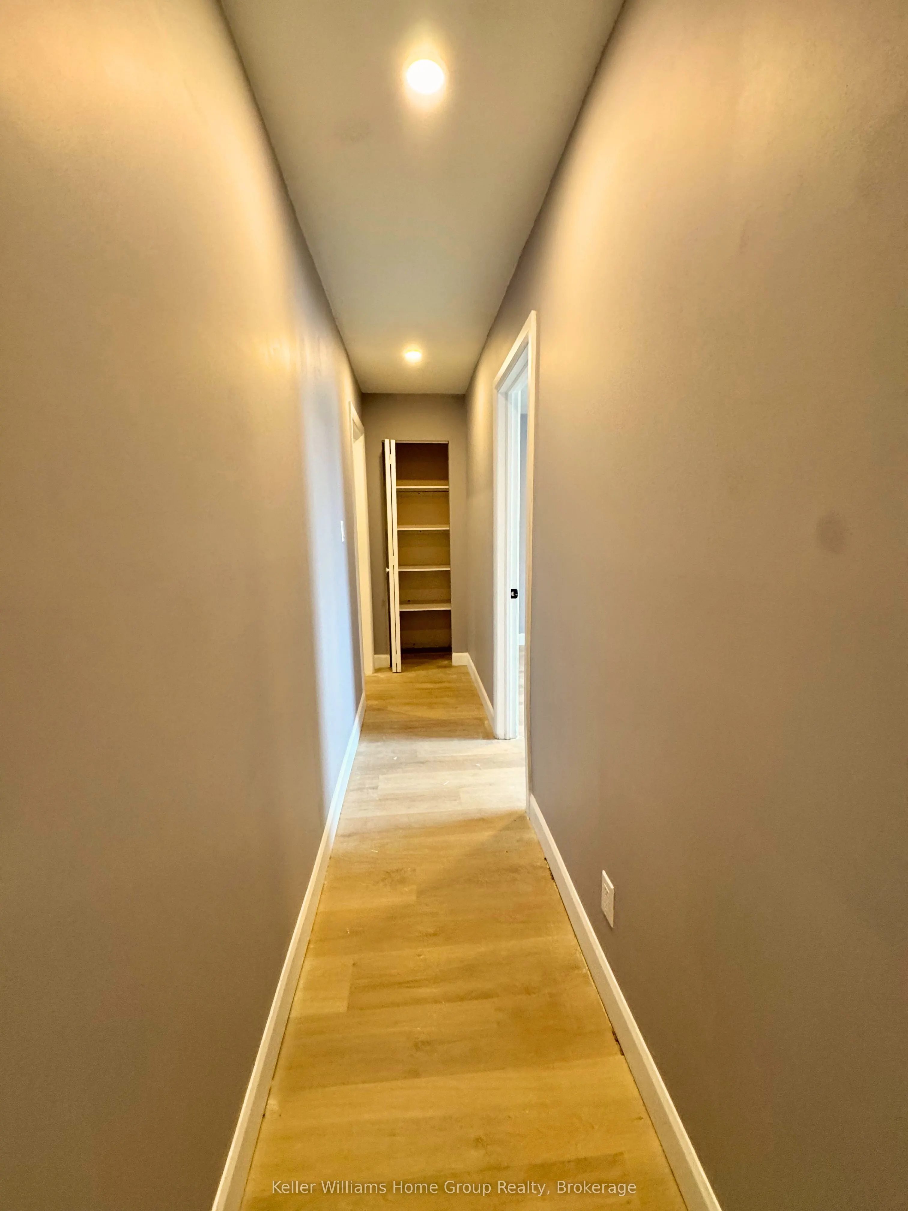116 Elora Street S, #3