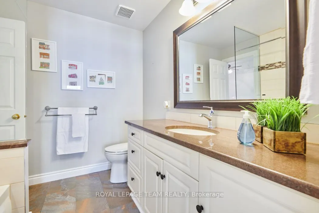 299 Nepean Street, #12