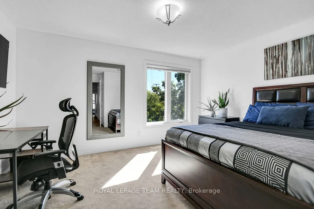 299 Nepean Street, #12