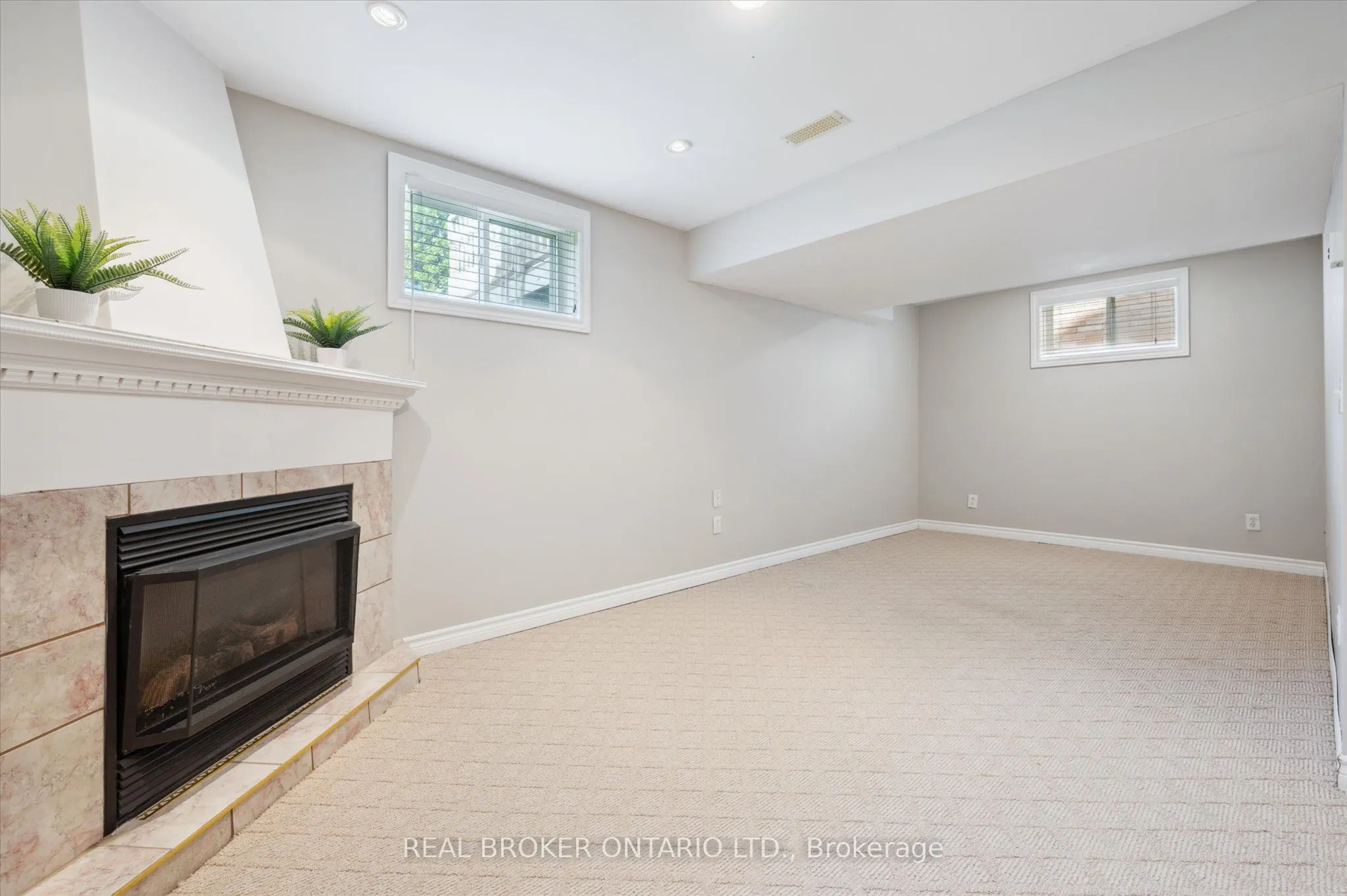 566 Bonavista Drive