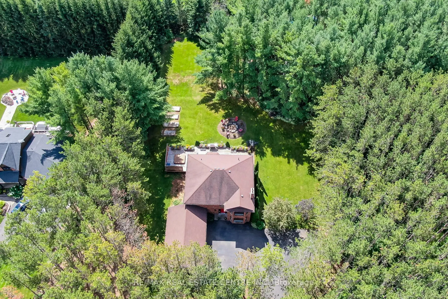 4 Pine Ridge Road