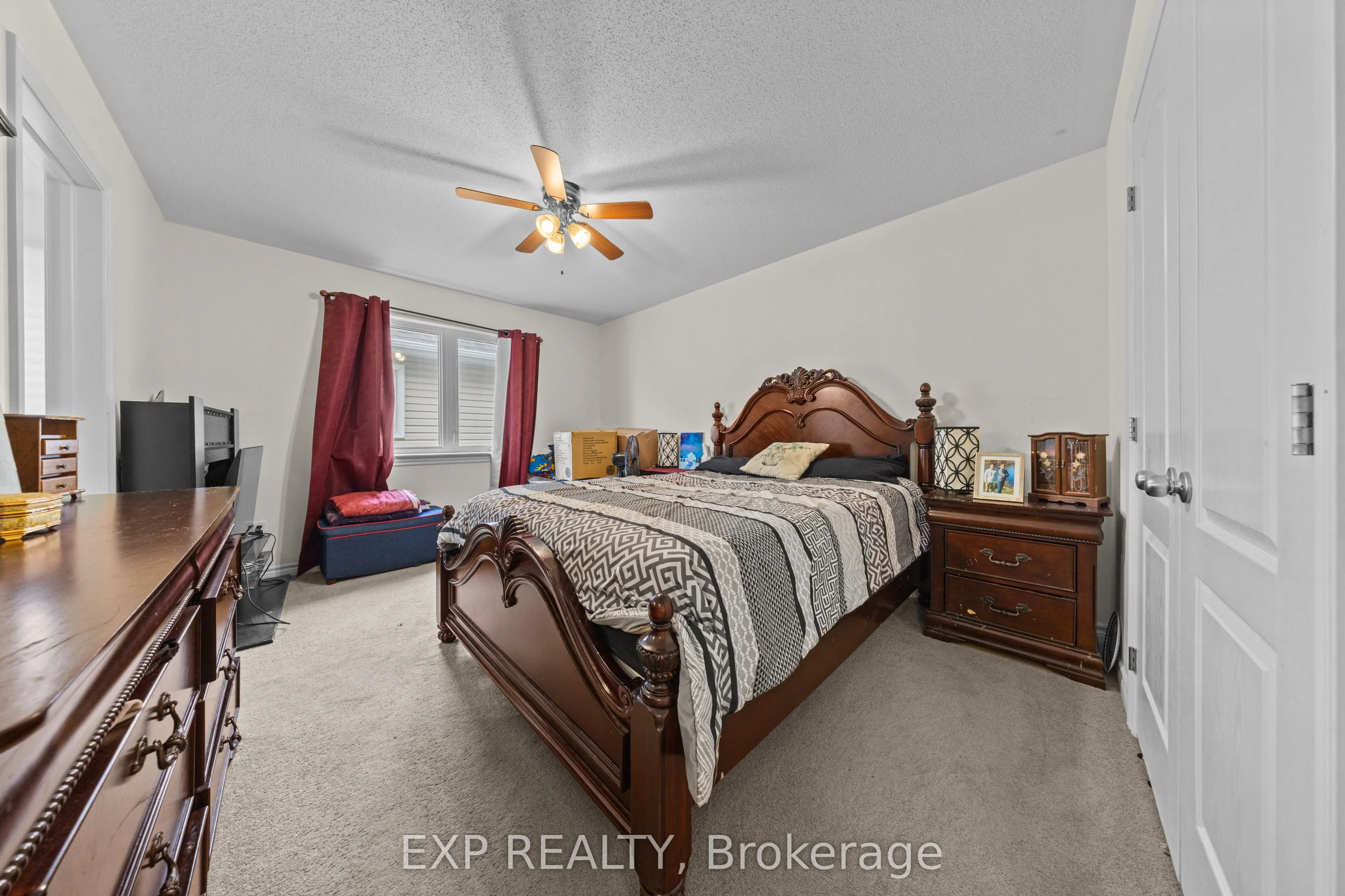 121 Daglan Crescent