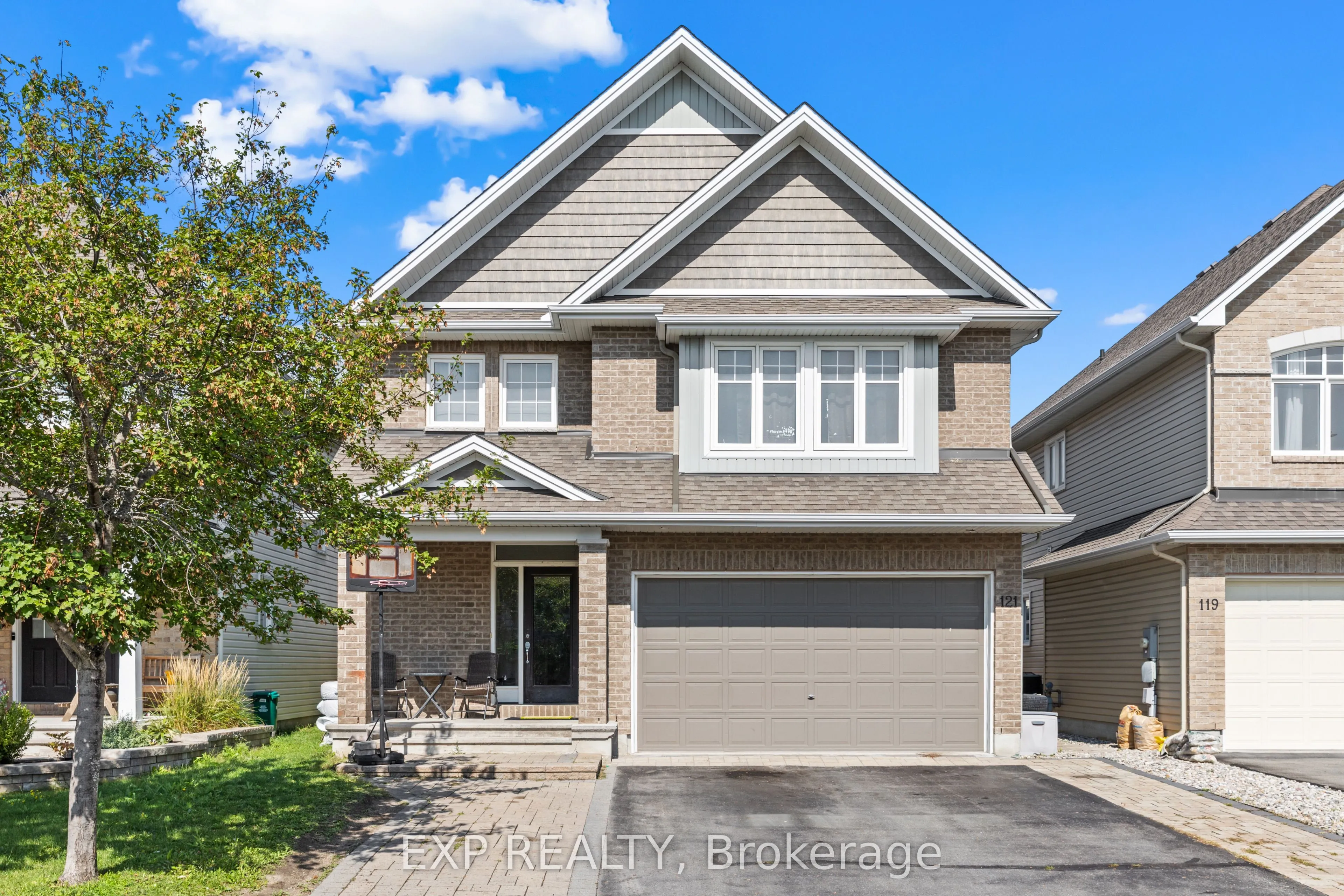121 Daglan Crescent