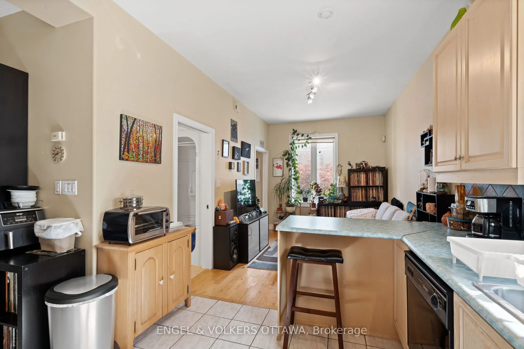 116 Cambridge Street N, #A & B