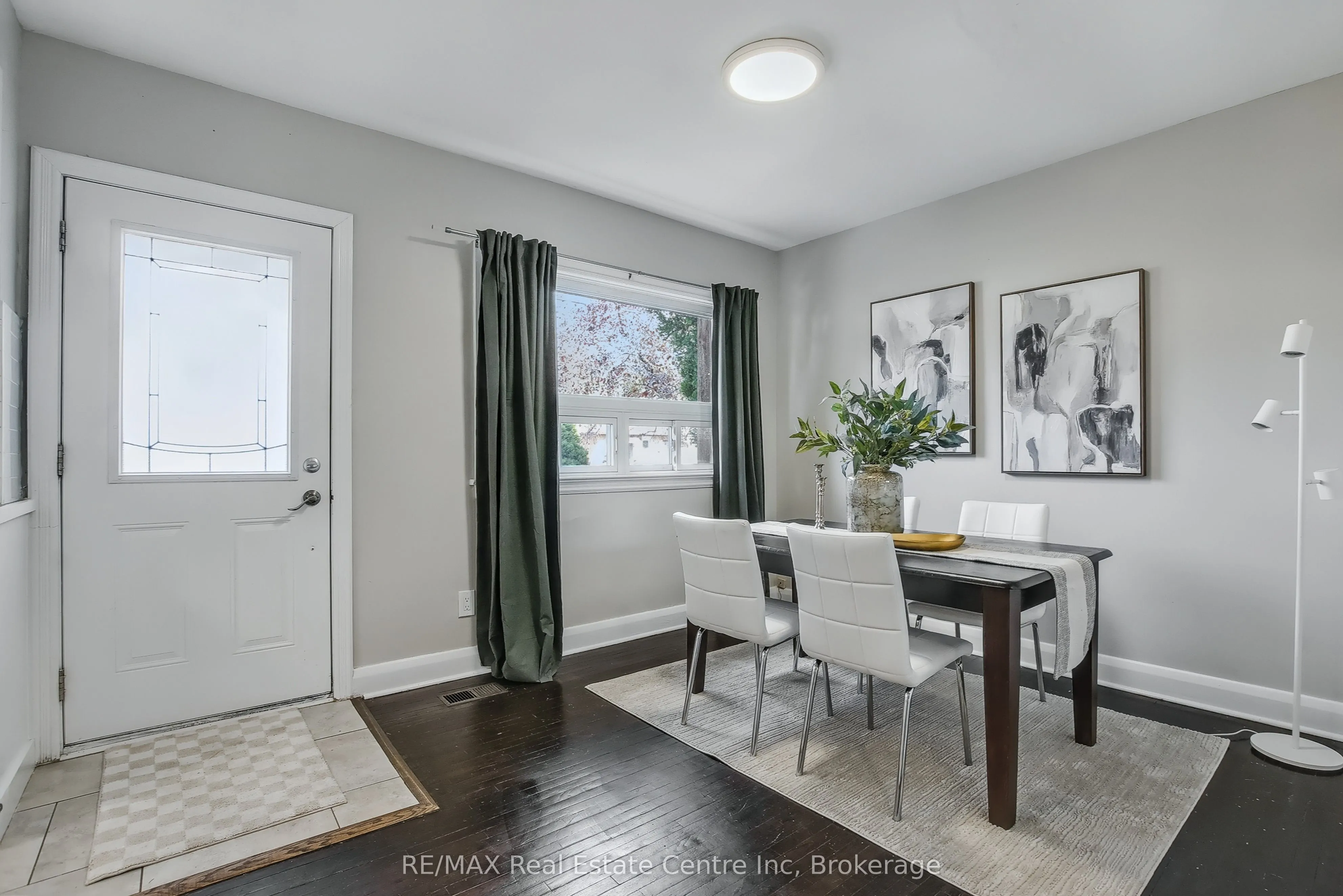 52 Avenue Road