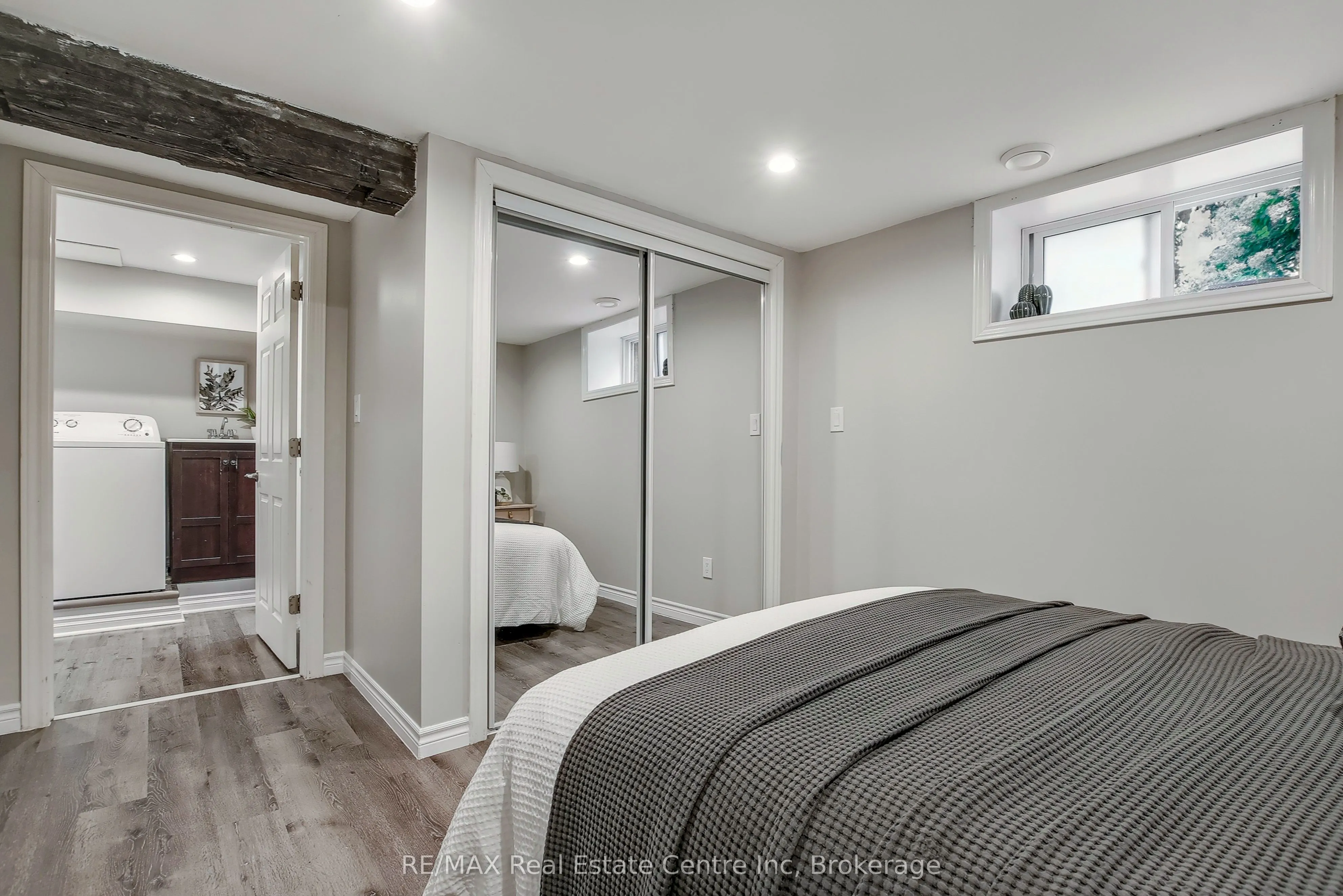 52 Avenue Road