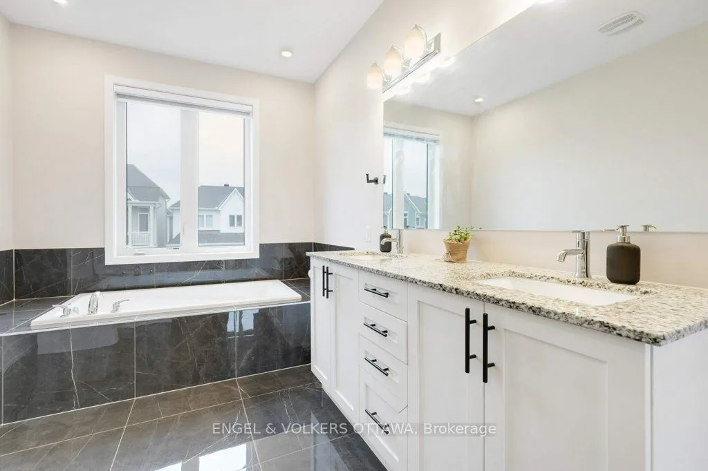 1010 Carden Lane