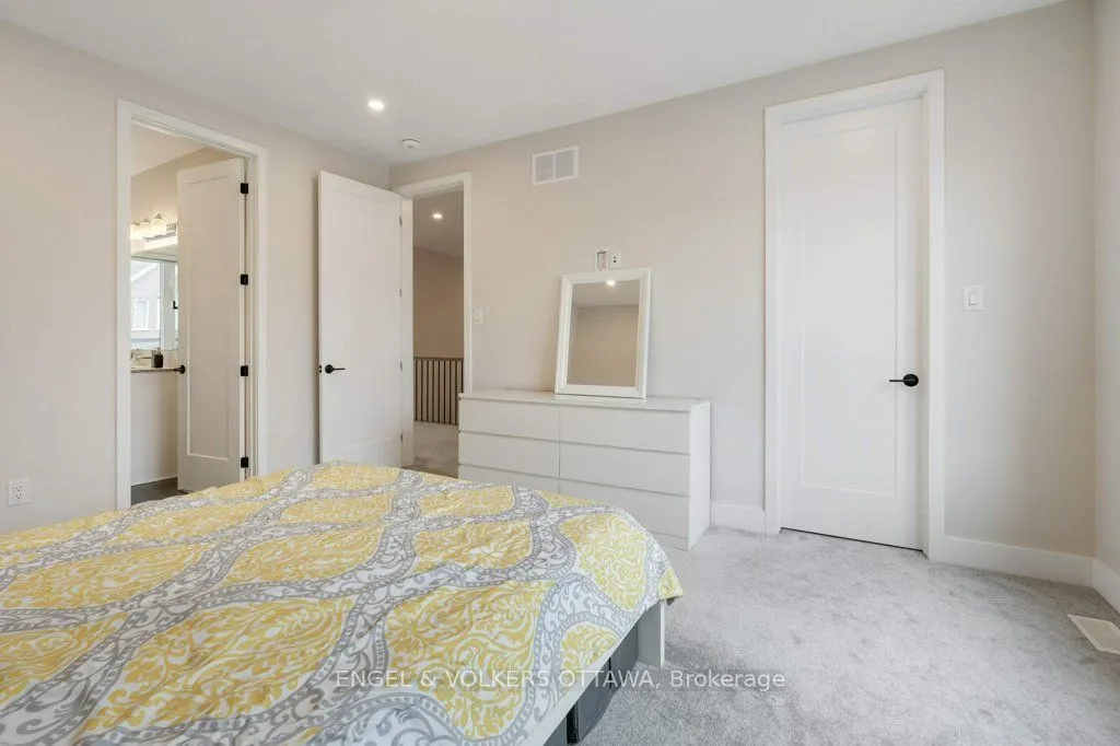 1010 Carden Lane