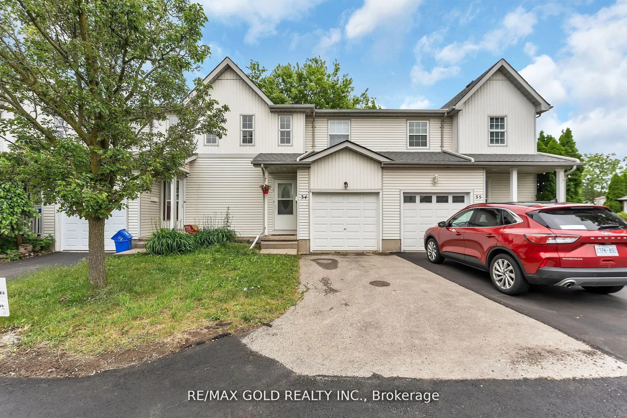 90 Mooregate Crescent, #34