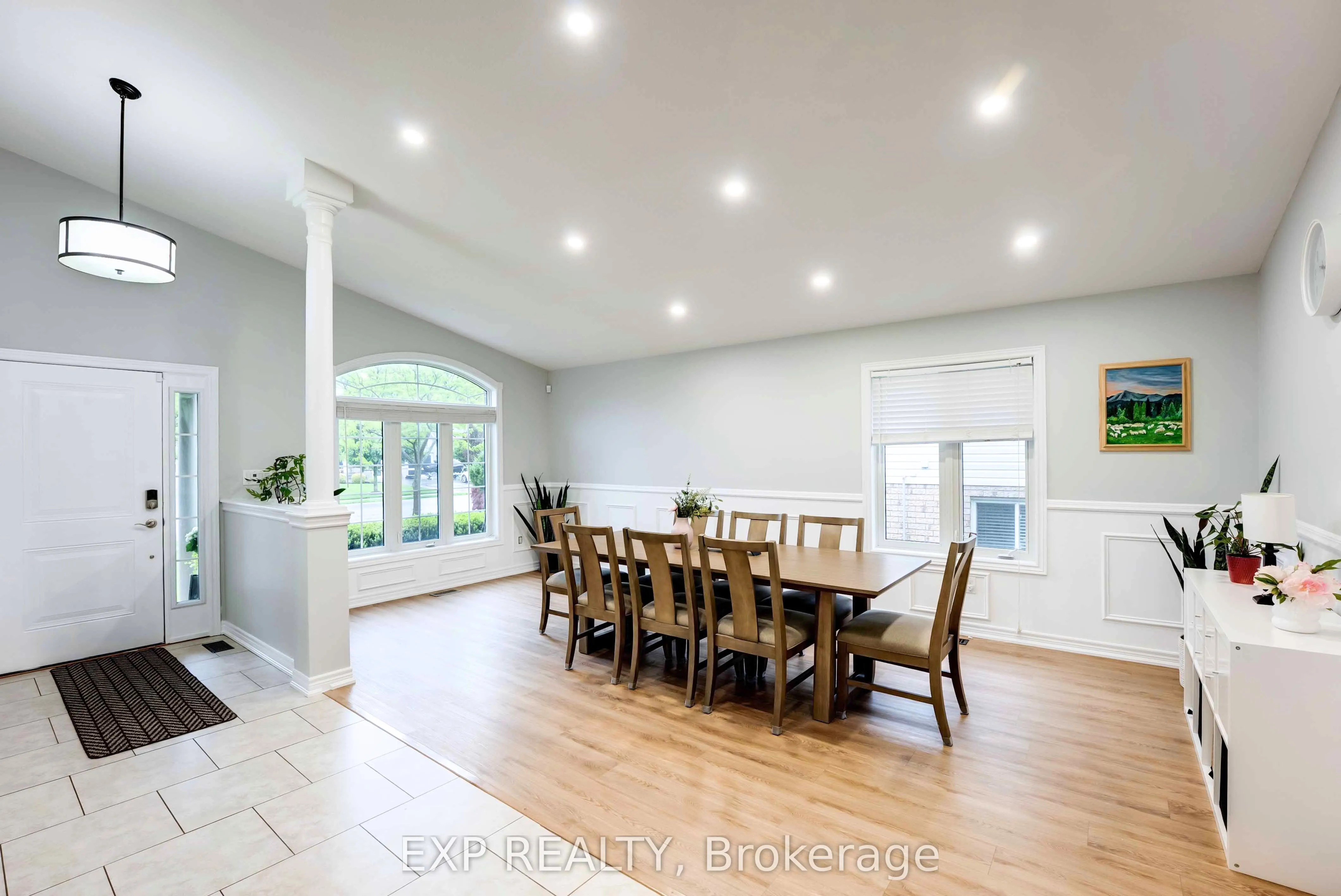 8583 Forestview Boulevard