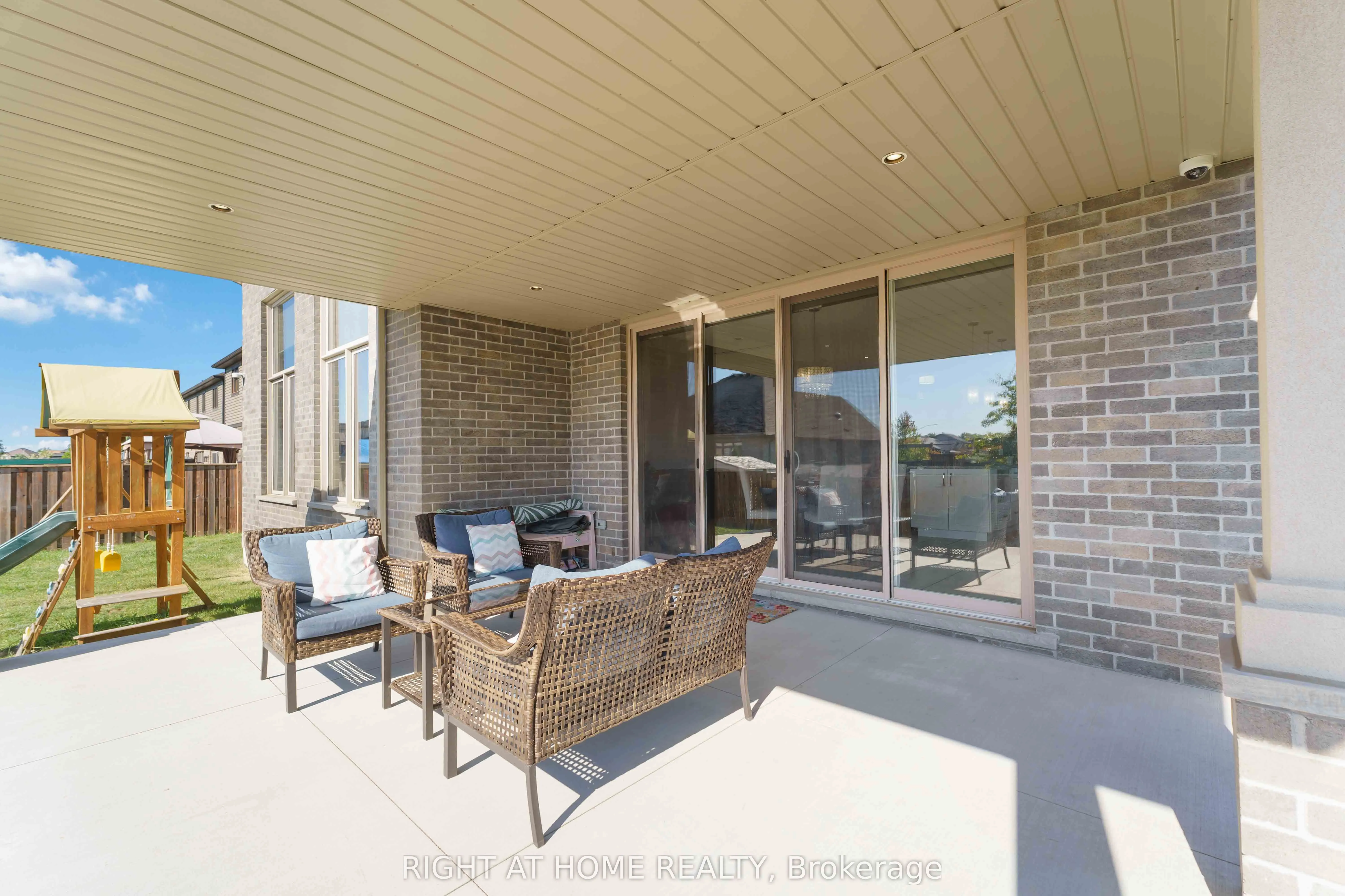 9232 Shoveller Drive