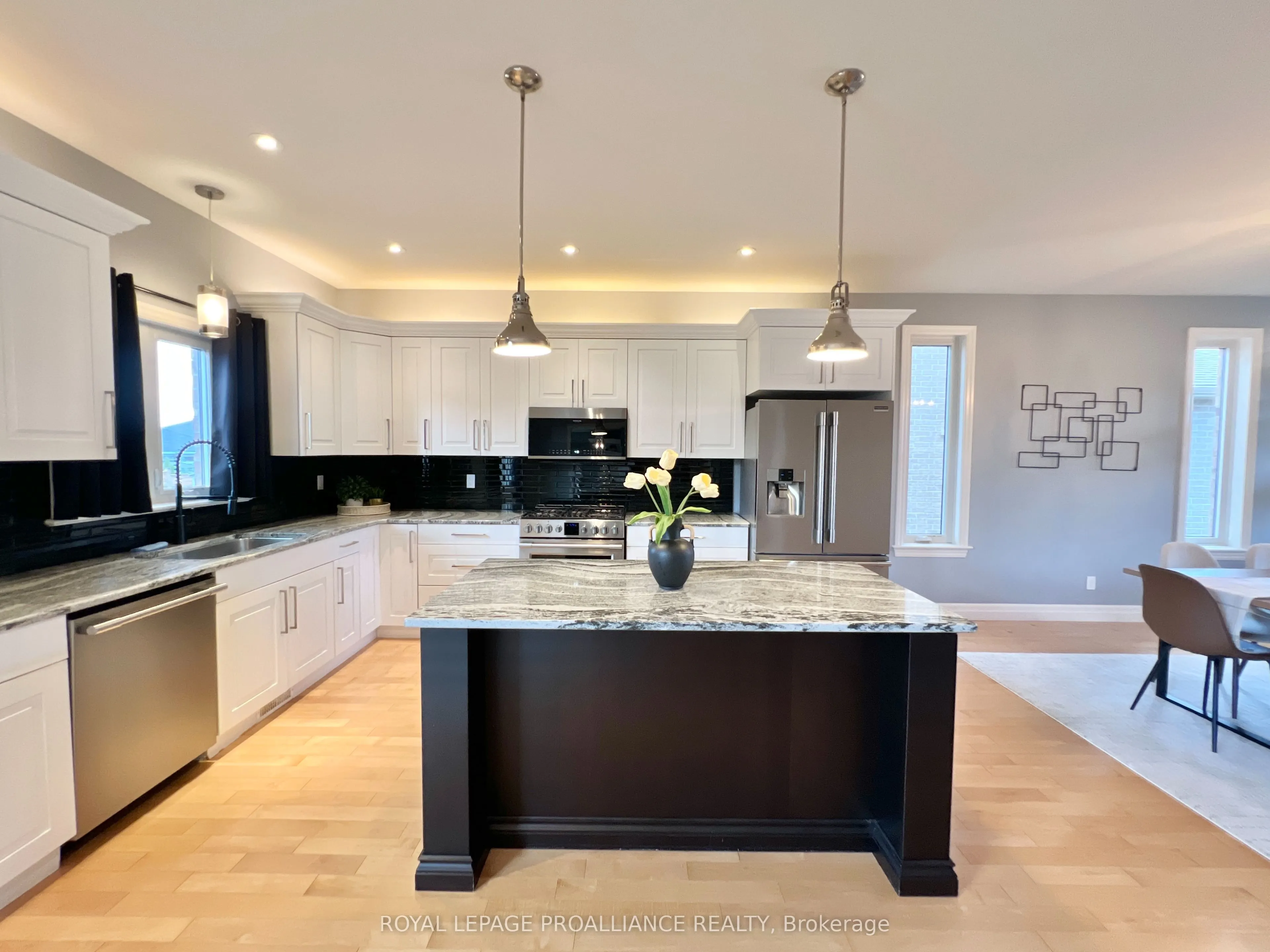 32 Vertis Court